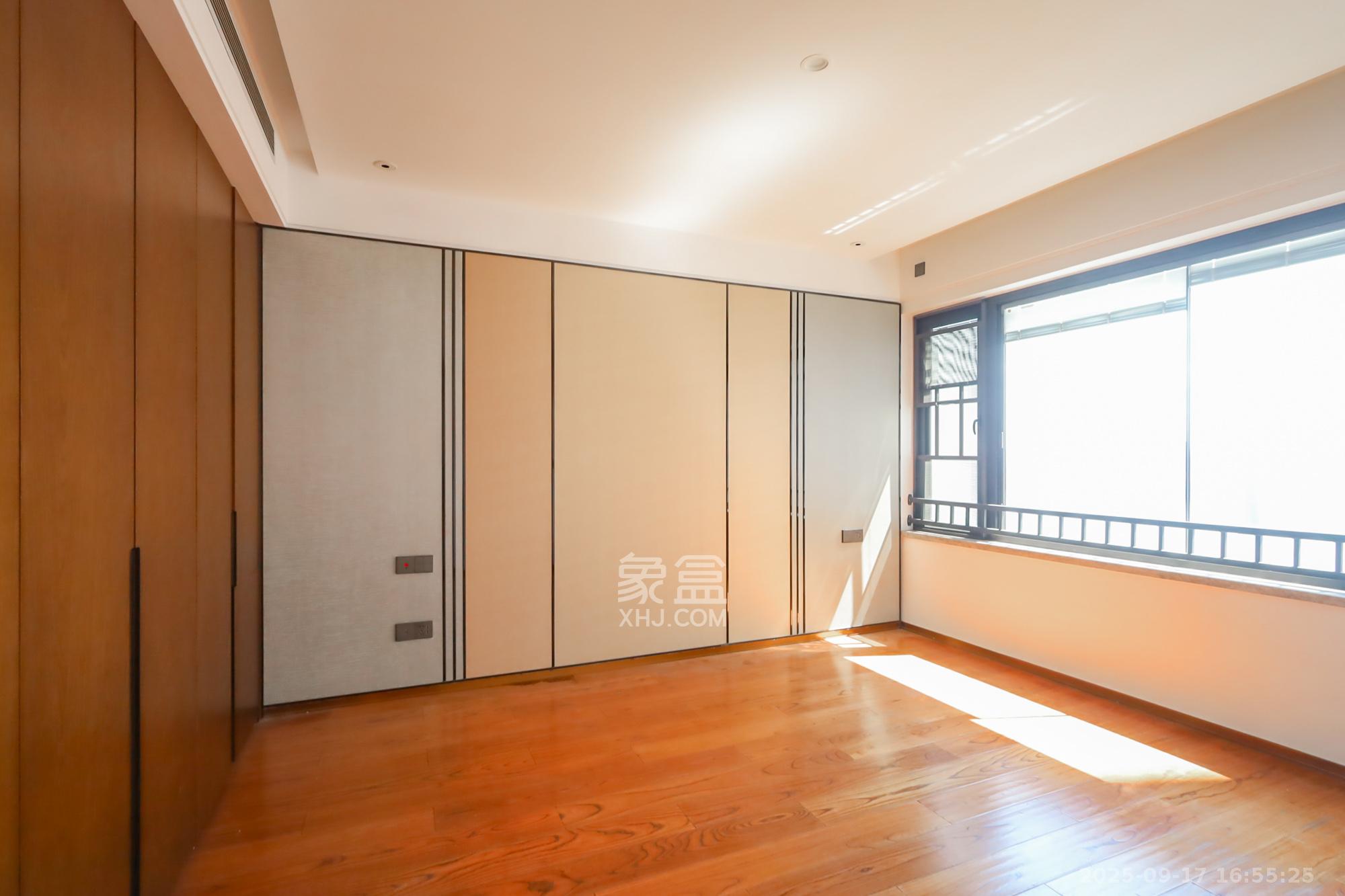 万科里金域国际 4室2厅2卫 432.8万 万科里金域国际 4室2厅2卫 432.8万卧室