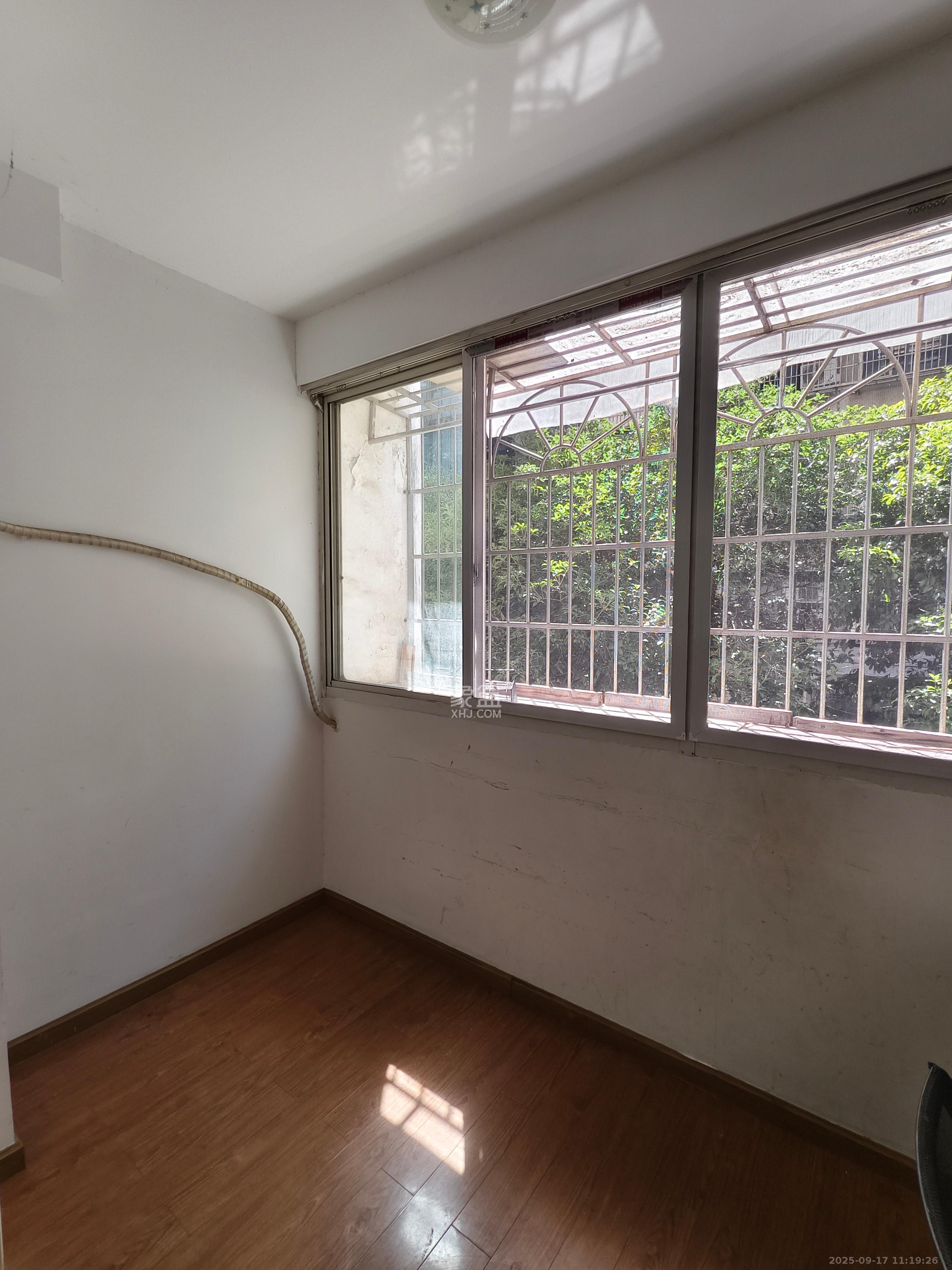 留香雅苑  3室2厅2卫    2580.0元/月室内图