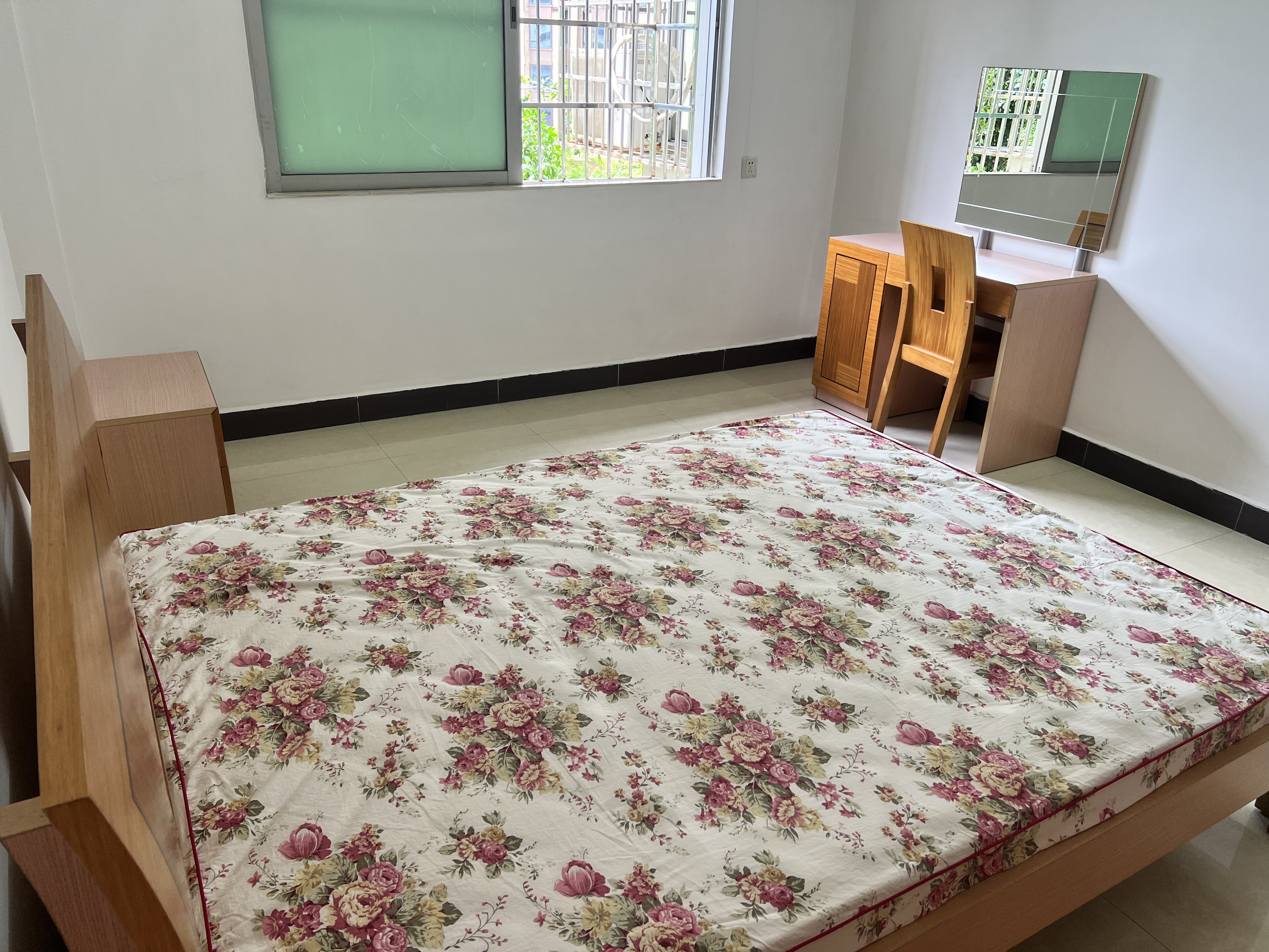 宇盛小区 3室2厅1卫 2100.0元/月 宇盛小区 3室2厅1卫 2100.0元/月室内图