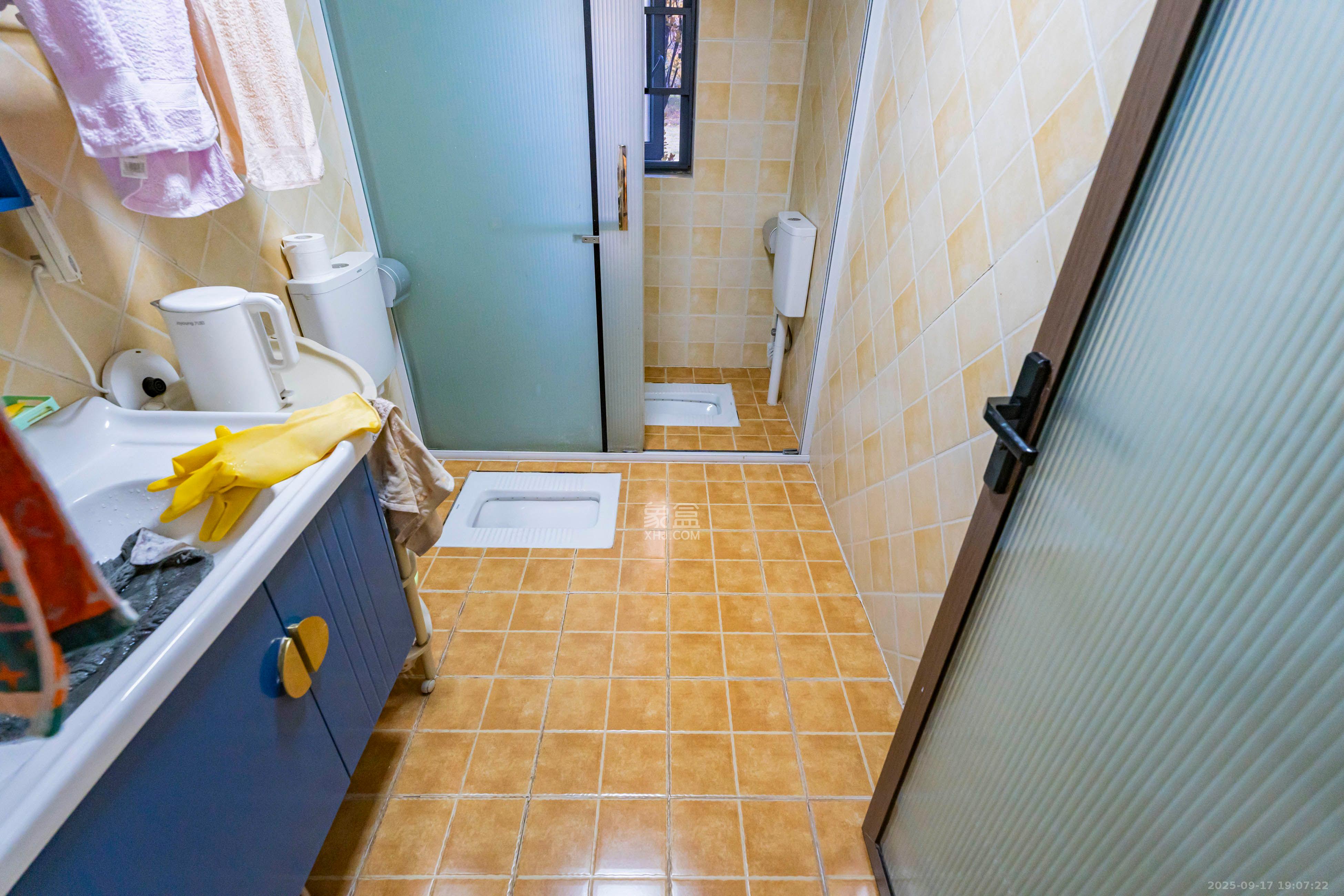 天健城 4室2厅2卫 4300.0元/月 天健城 4室2厅2卫 4300.0元/月室内图