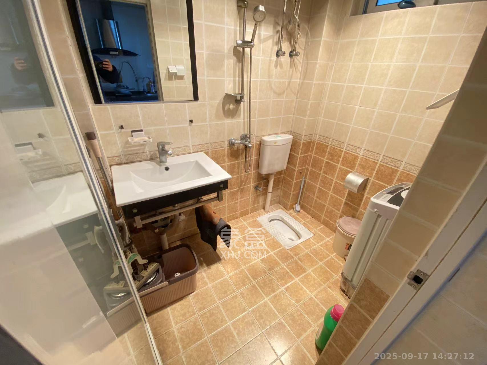 巧克力空间（建鸿达现代大厦）  1室1厅1卫    1200.0元/月室内图