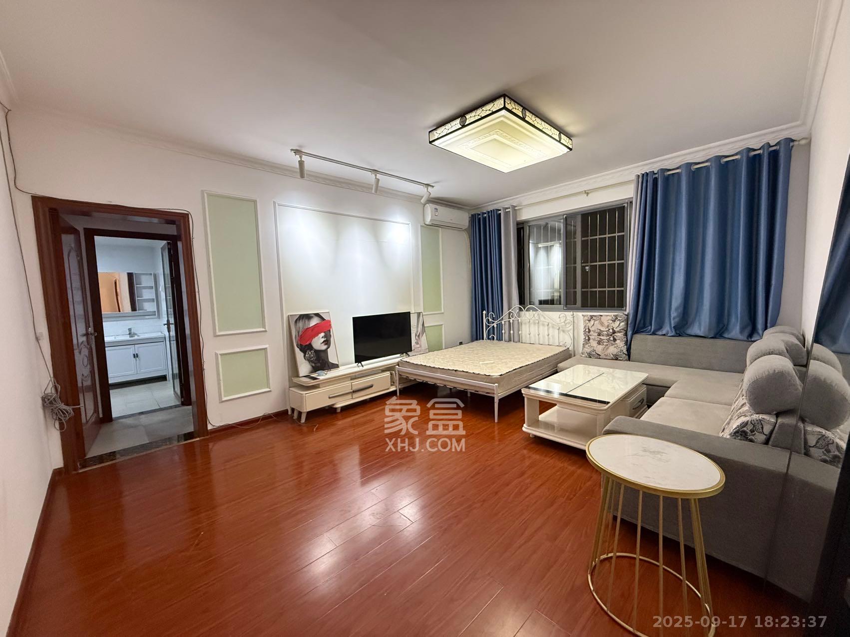 汇景豪庭 3室2厅2卫 3100.0元/月 汇景豪庭 3室2厅2卫 3100.0元/月室内图