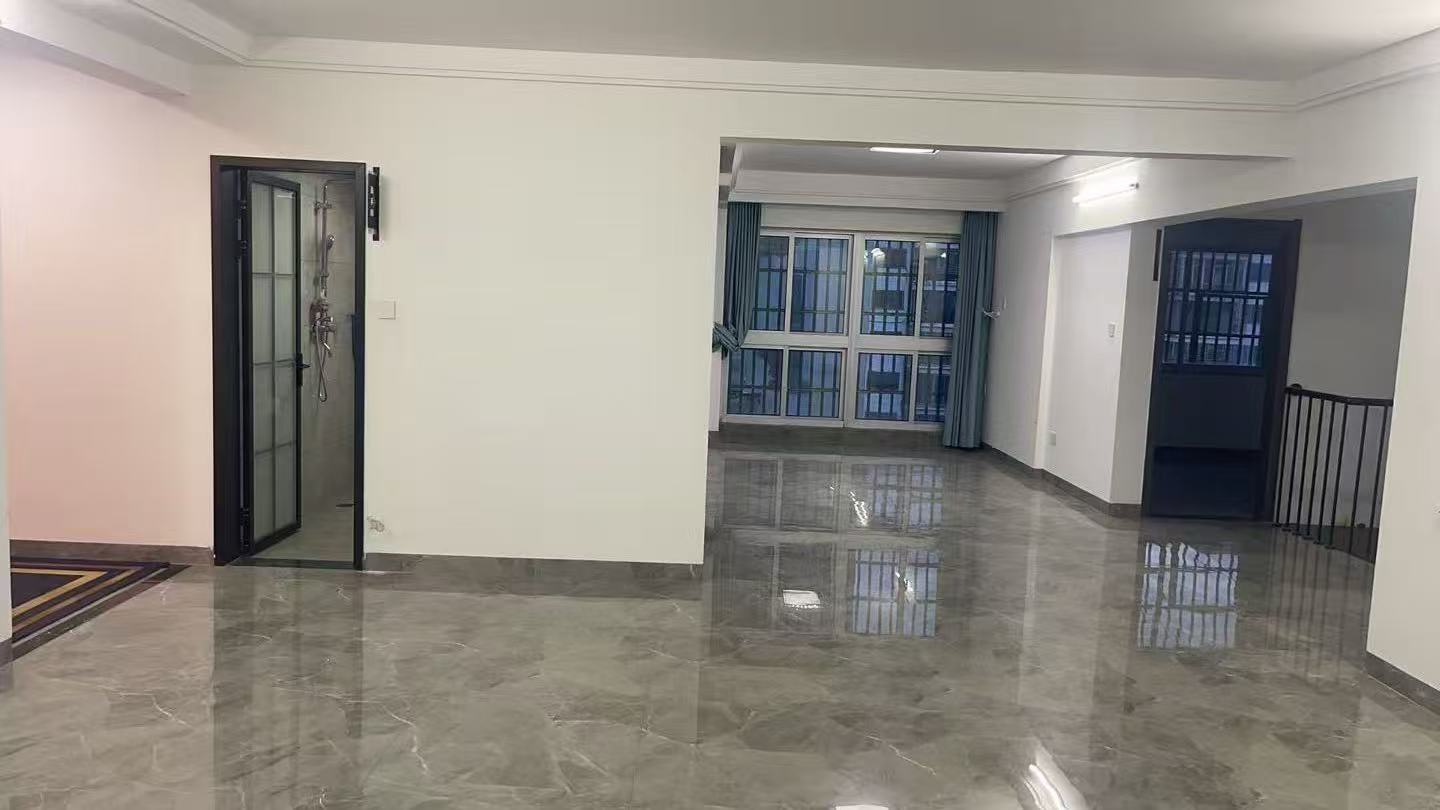 蓝水湾二期 3室2厅1卫 3000.0元/月 蓝水湾二期 3室2厅1卫 3000.0元/月室内图