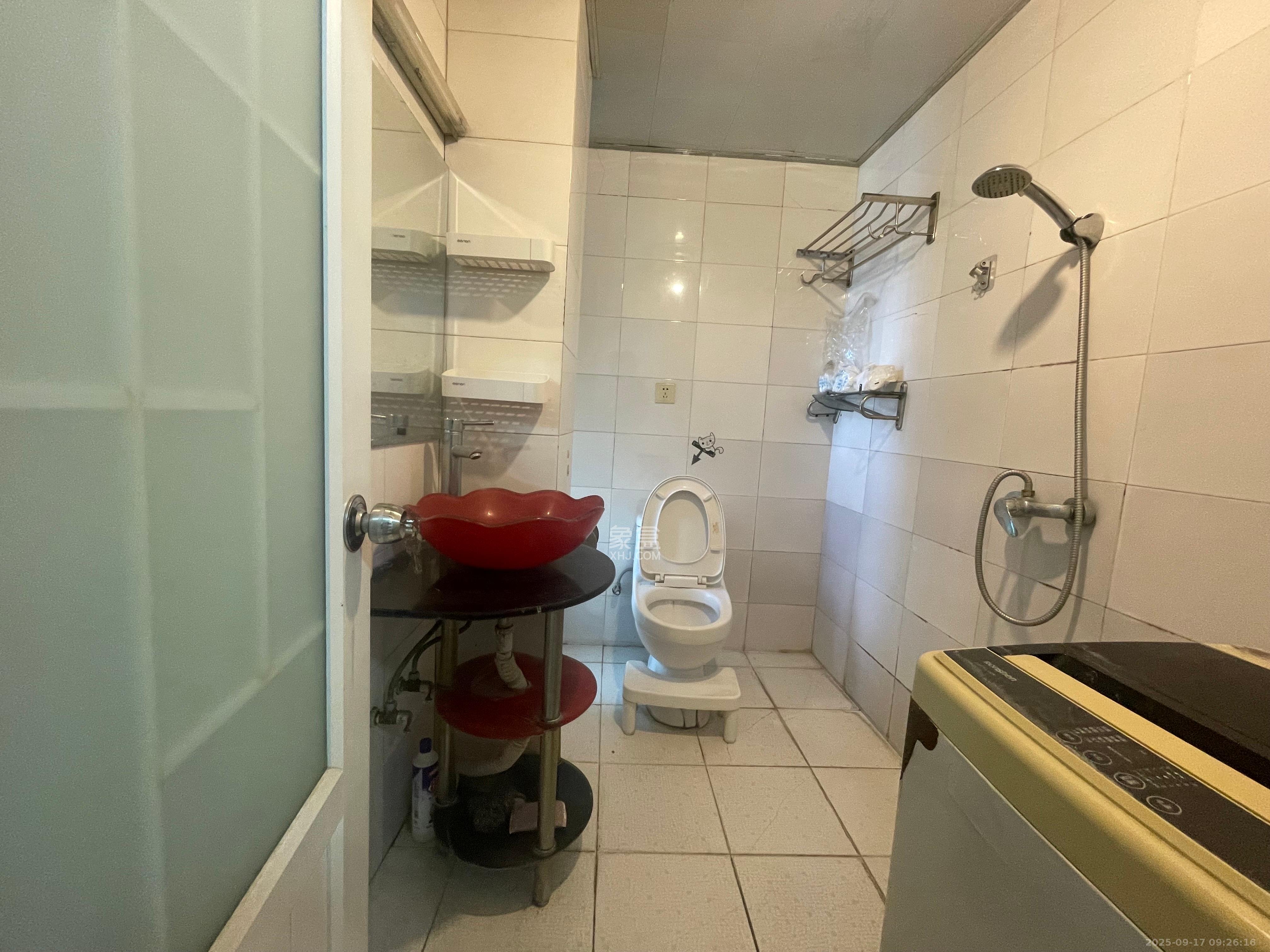 中江国际花城 1室1厅1卫 1500.0元/月 中江国际花城 1室1厅1卫 1500.0元/月室内图