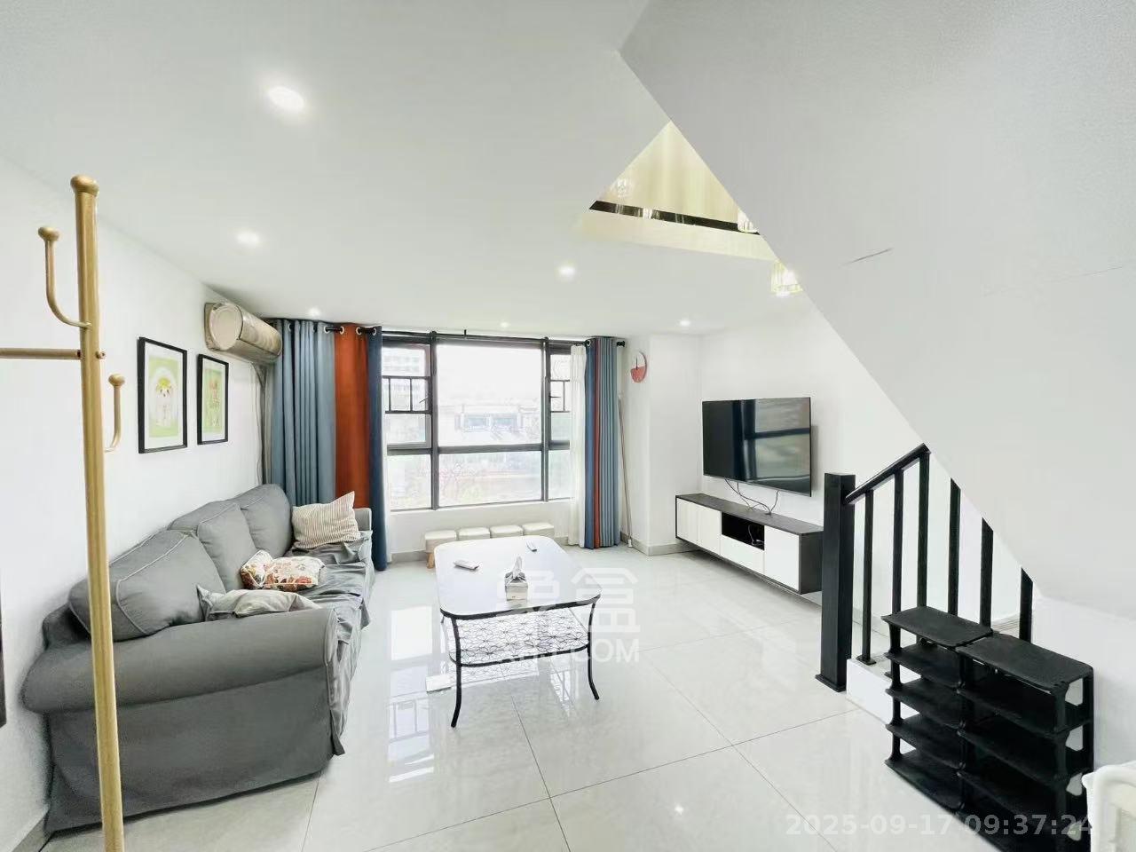 荣盛花语书苑  2室1厅1卫    2300.0元/月室内图