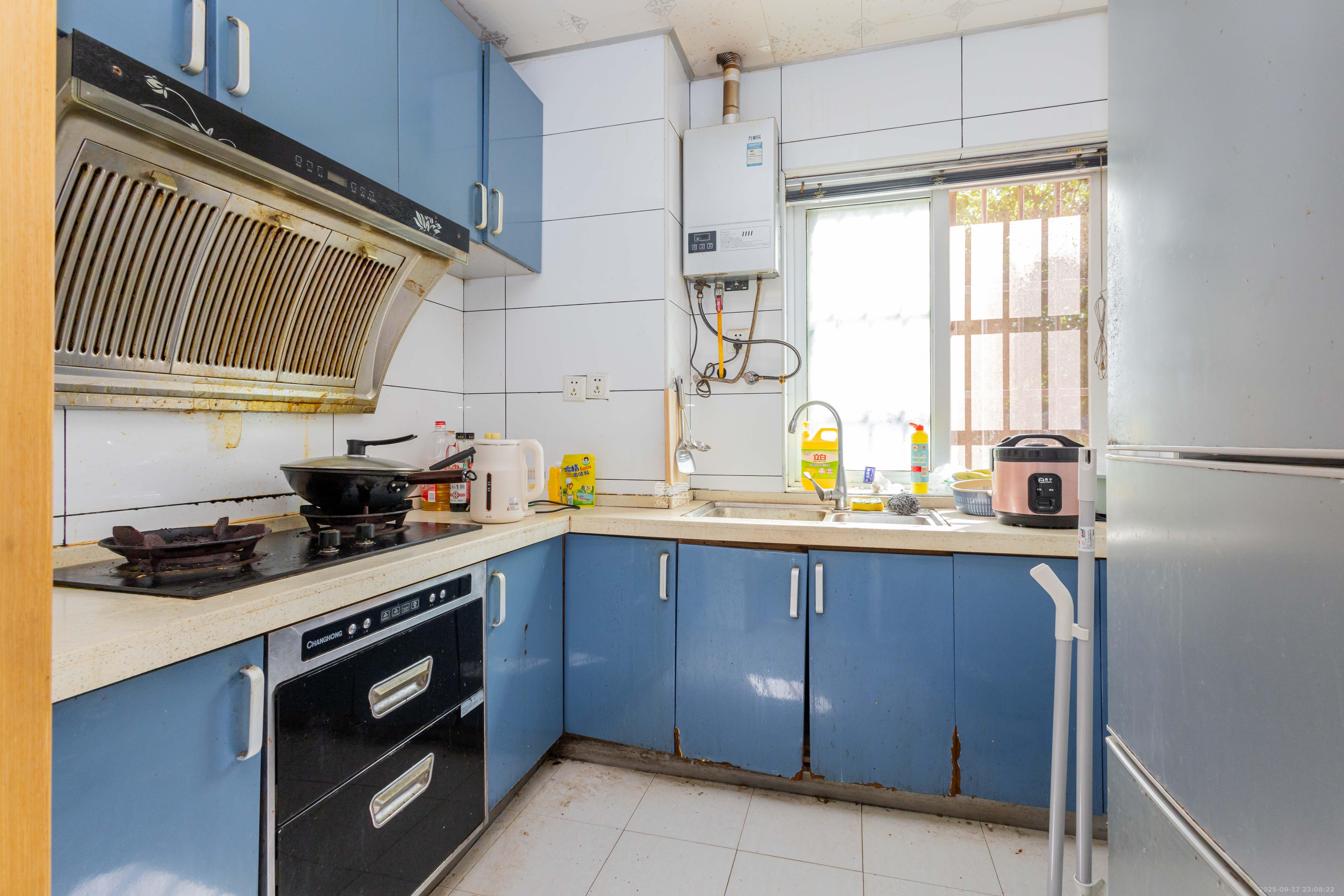 东业苹果社区  2室1厅1卫    36.0万厨房