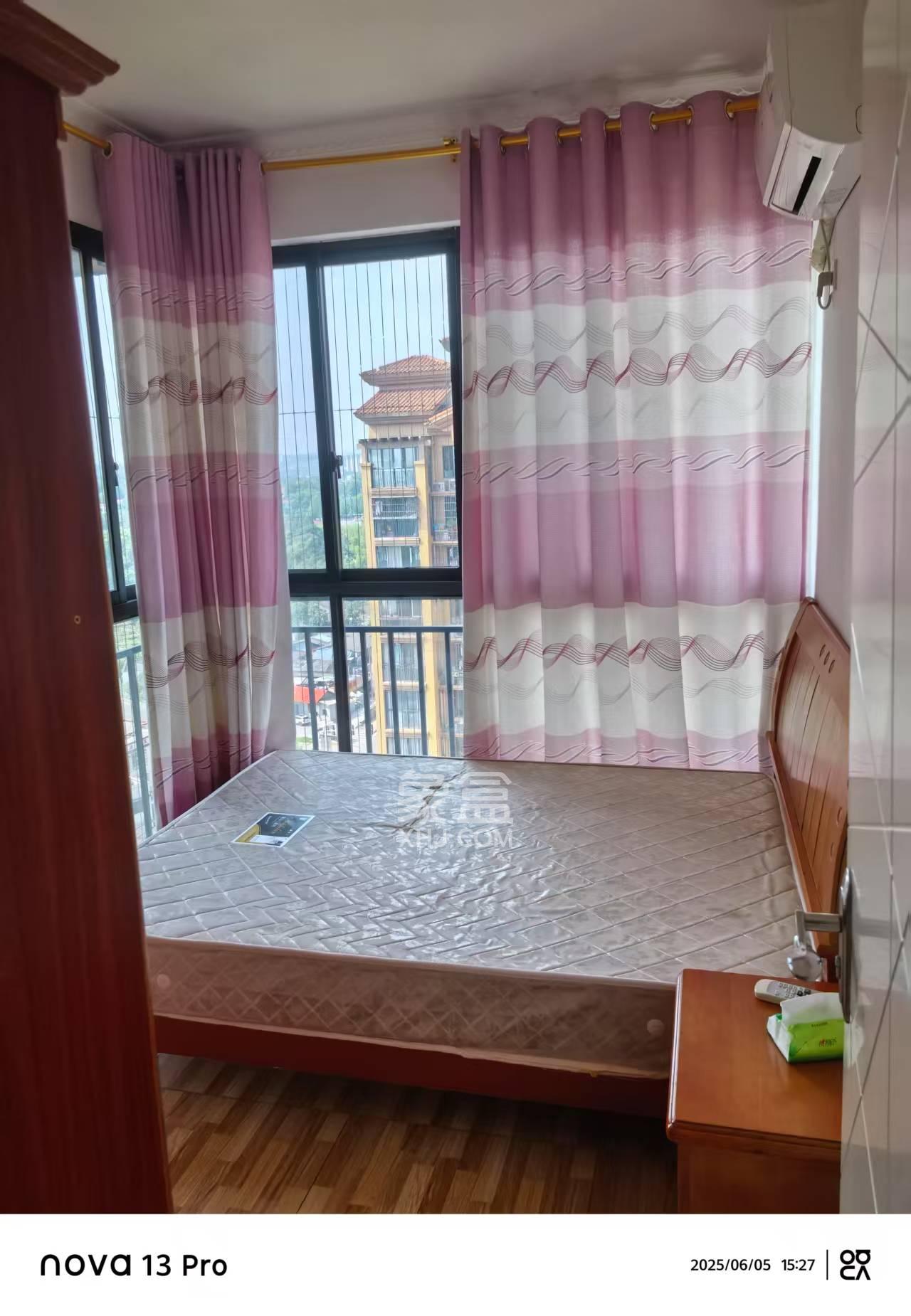 中信凯旋城（中信新城四期）  3室2厅1卫    1800.0元/月室内图