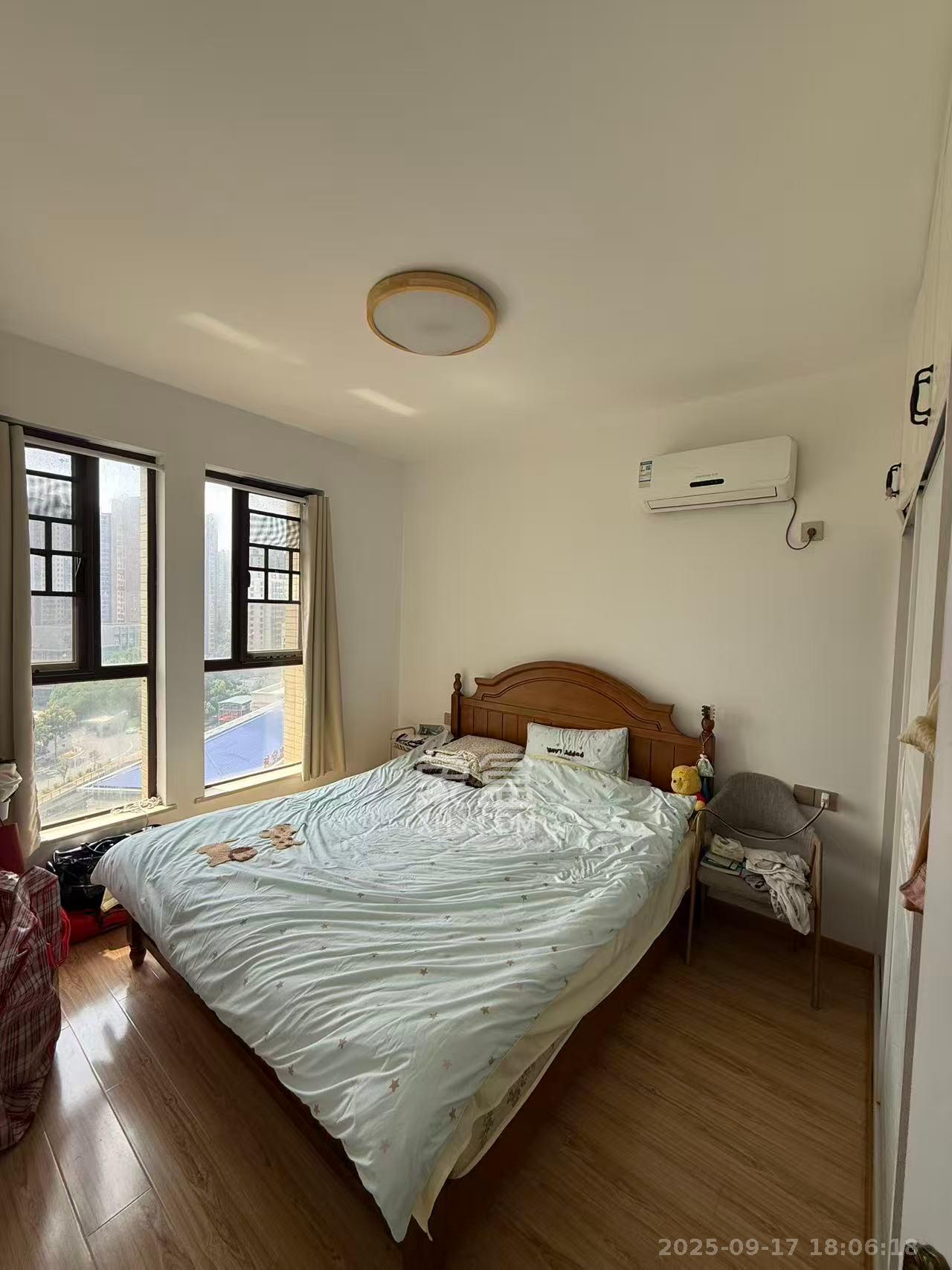 欧莱雅郡 2室1厅1卫 1800.0元/月 欧莱雅郡 2室1厅1卫 1800.0元/月室内图