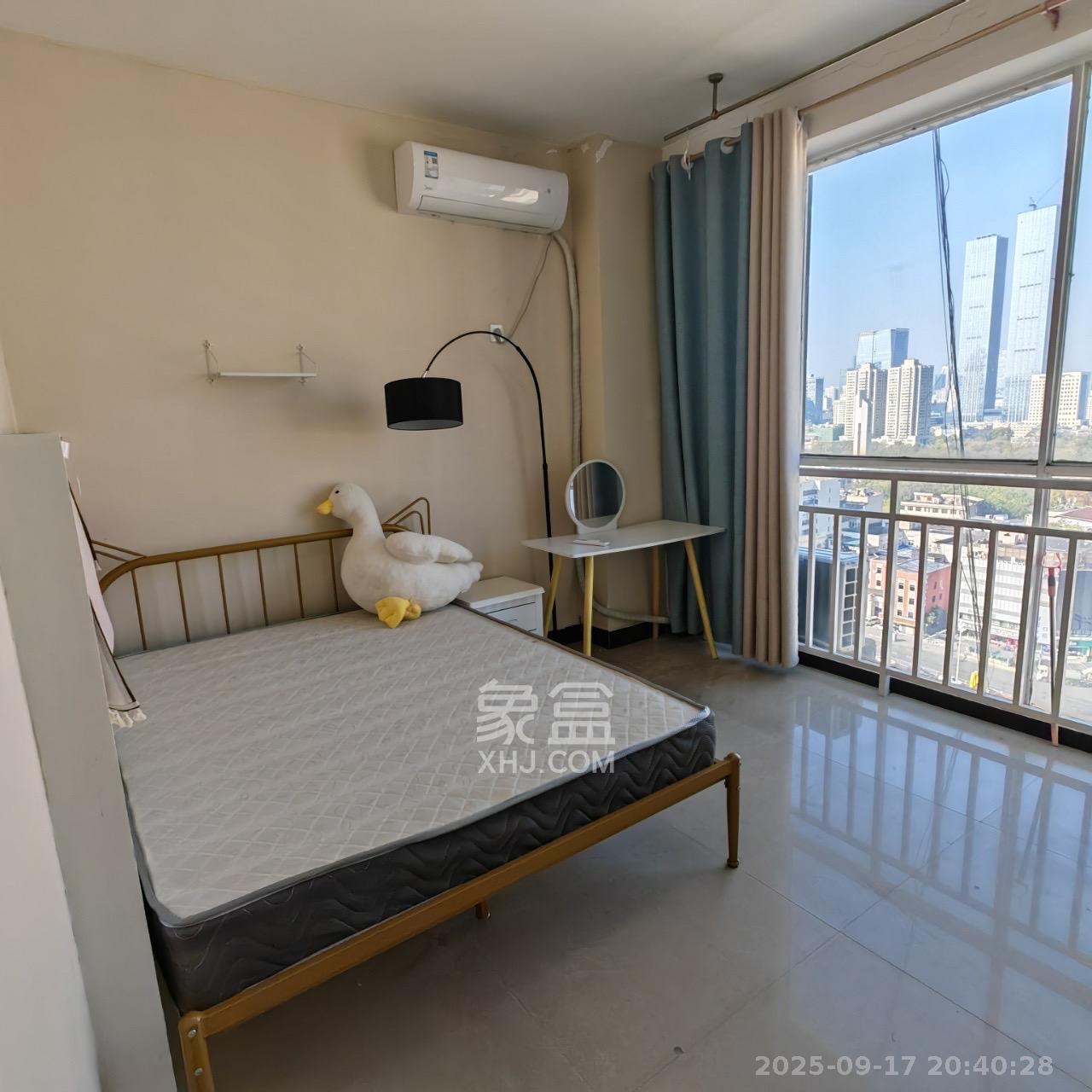 朝阳银座  1室1厅1卫    2200.0元/月室内图