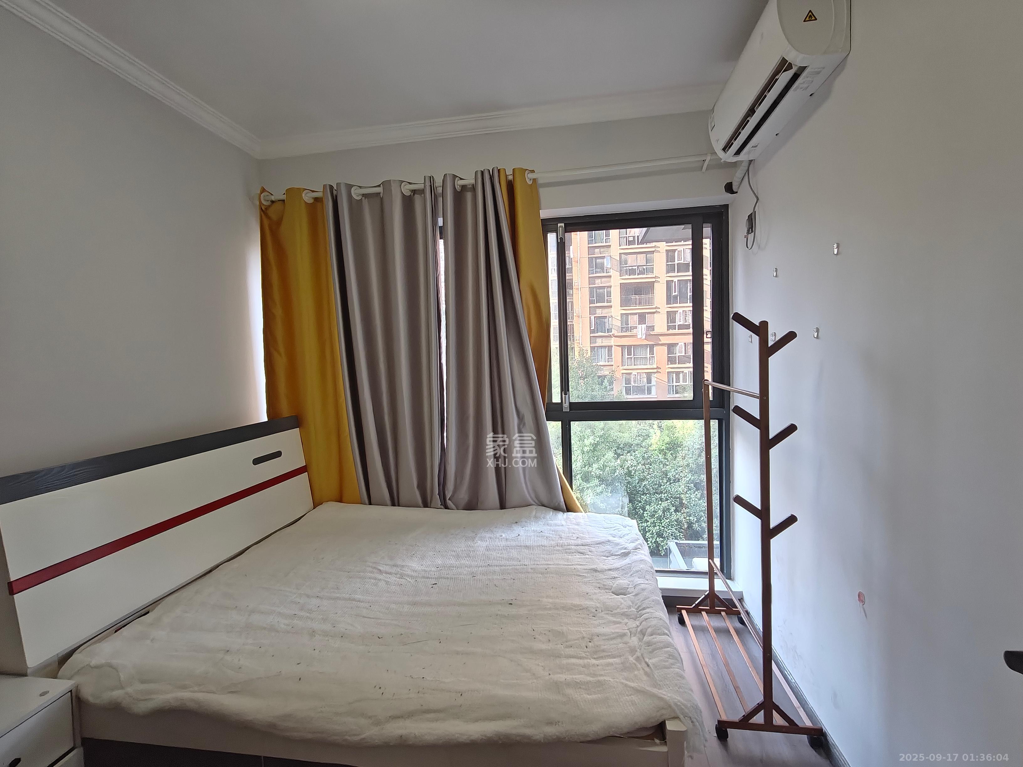 湖湘奥林匹克花园  4室2厅2卫    2400.0元/月 湖湘奥林匹克花园  4室2厅2卫    2400.0元/月室内图