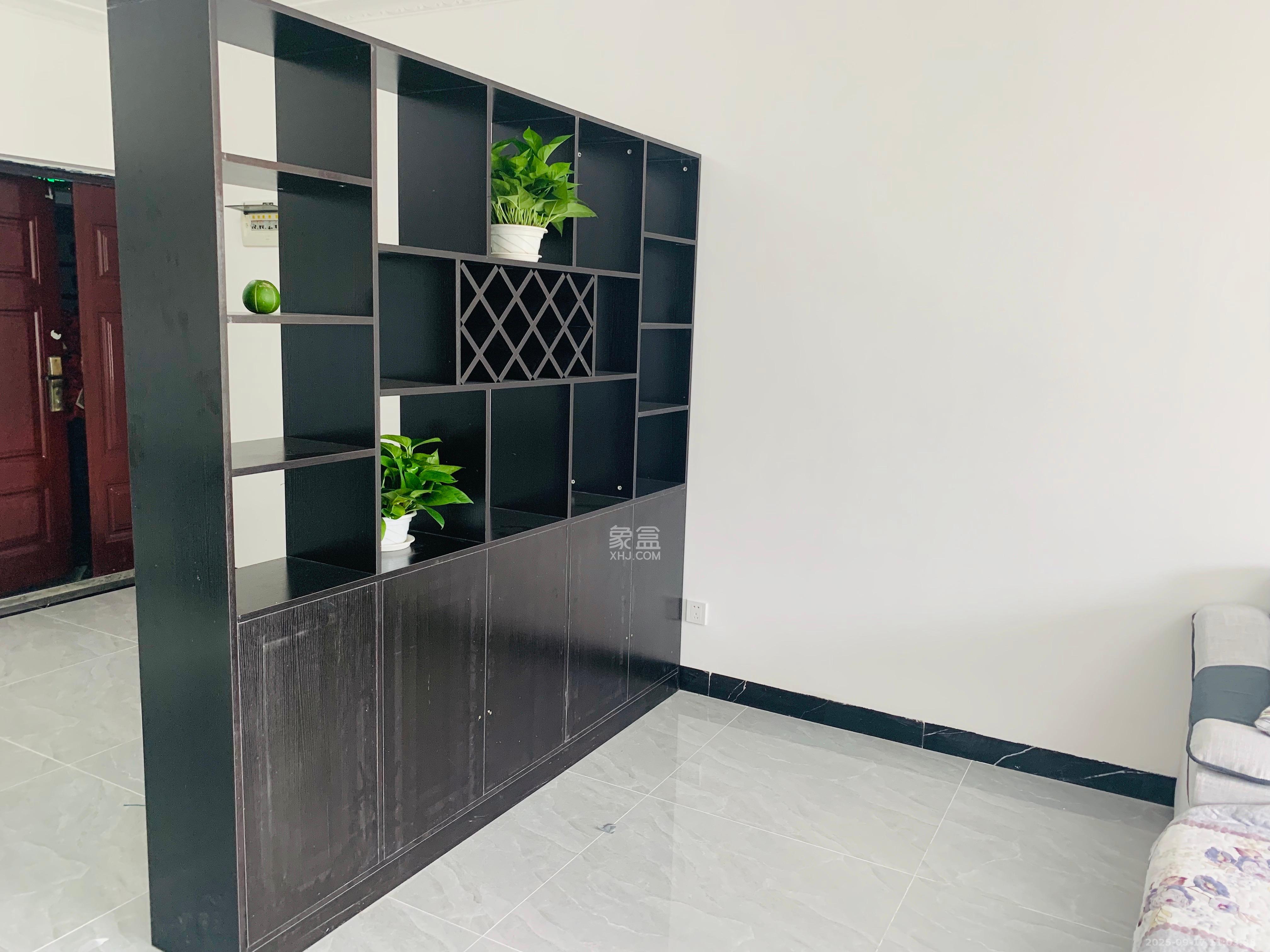 鑫远和城（一、二期）  2室1厅1卫    1900.0元/月室内图