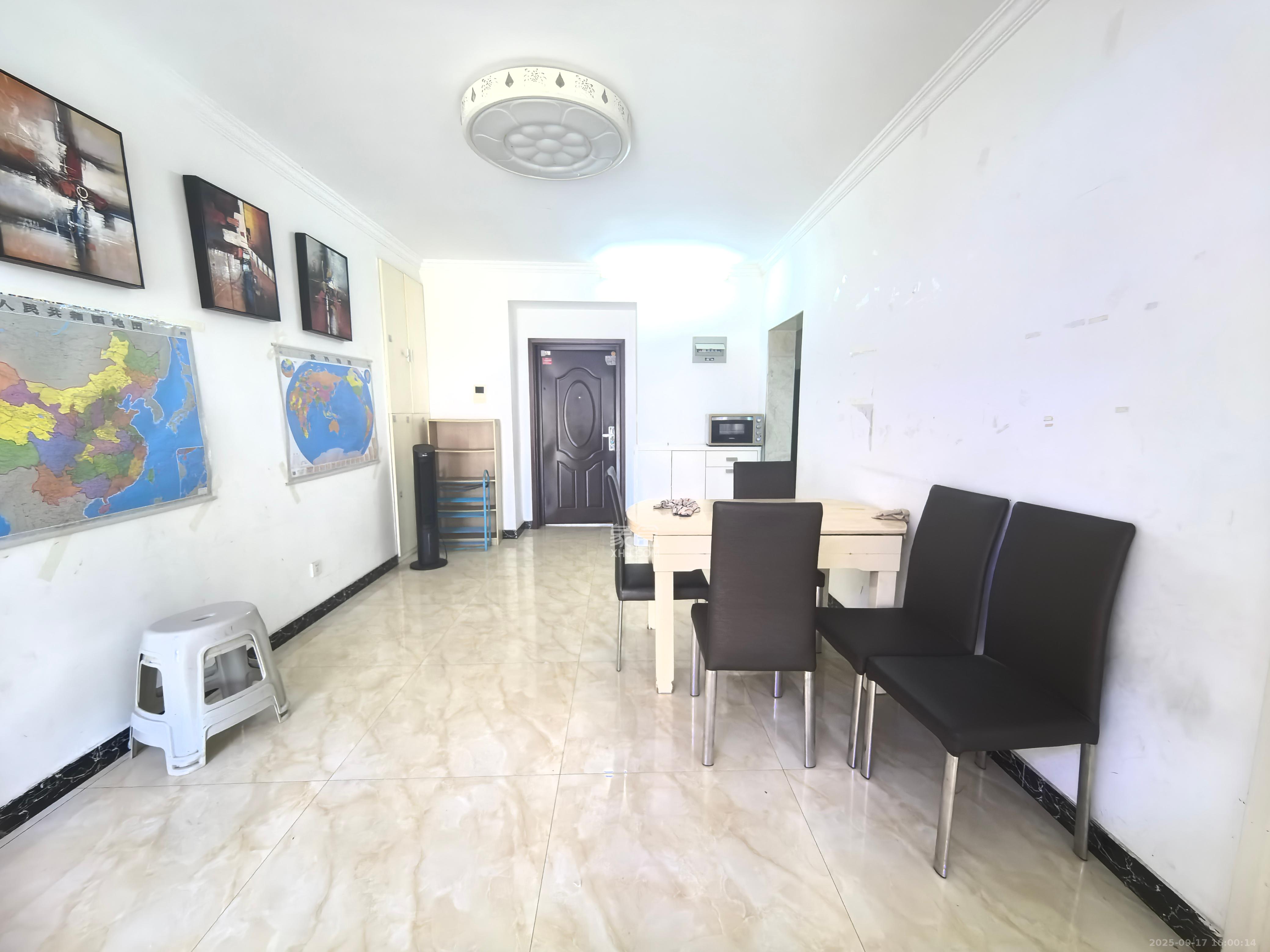 万国城（当代满庭春MOMA）三期  3室2厅2卫    2200.0元/月室内图