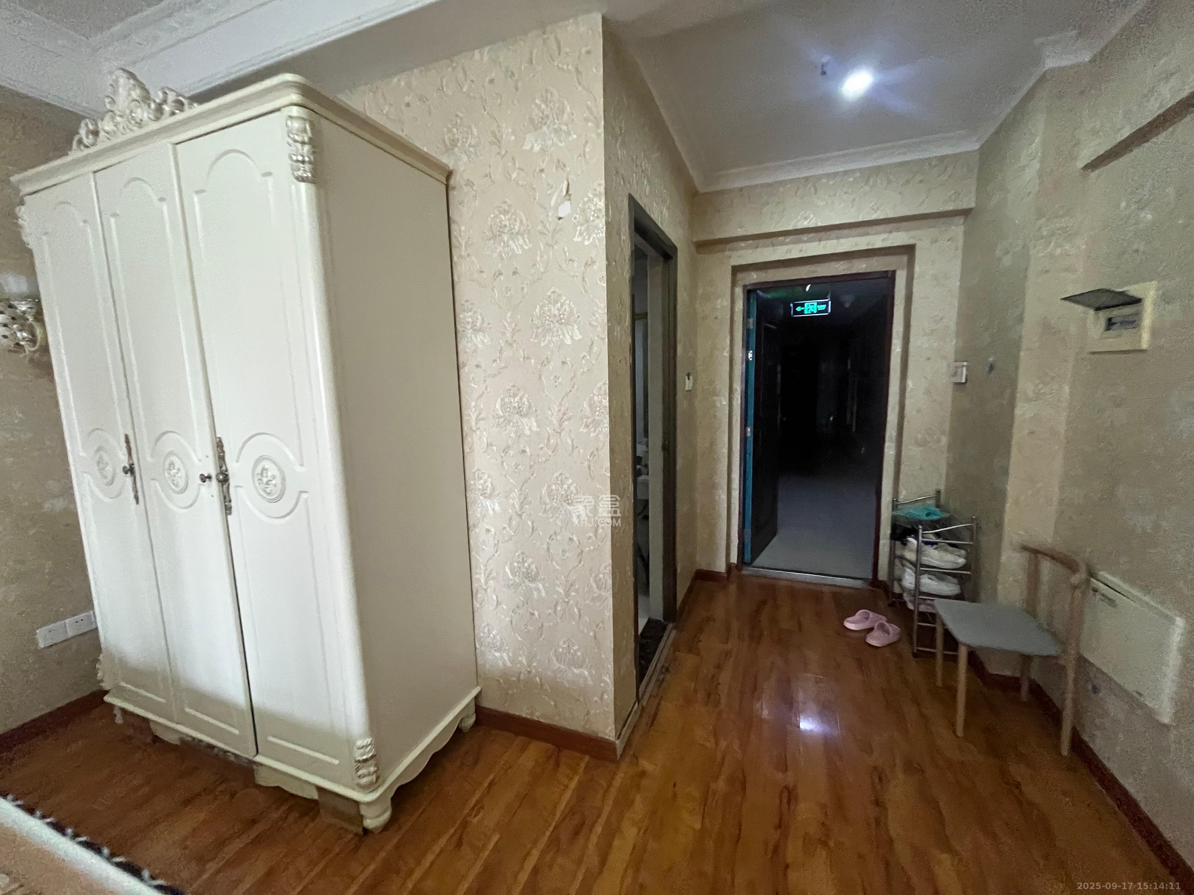 鸥波港湾  1室0厅0卫    1800.0元/月室内图