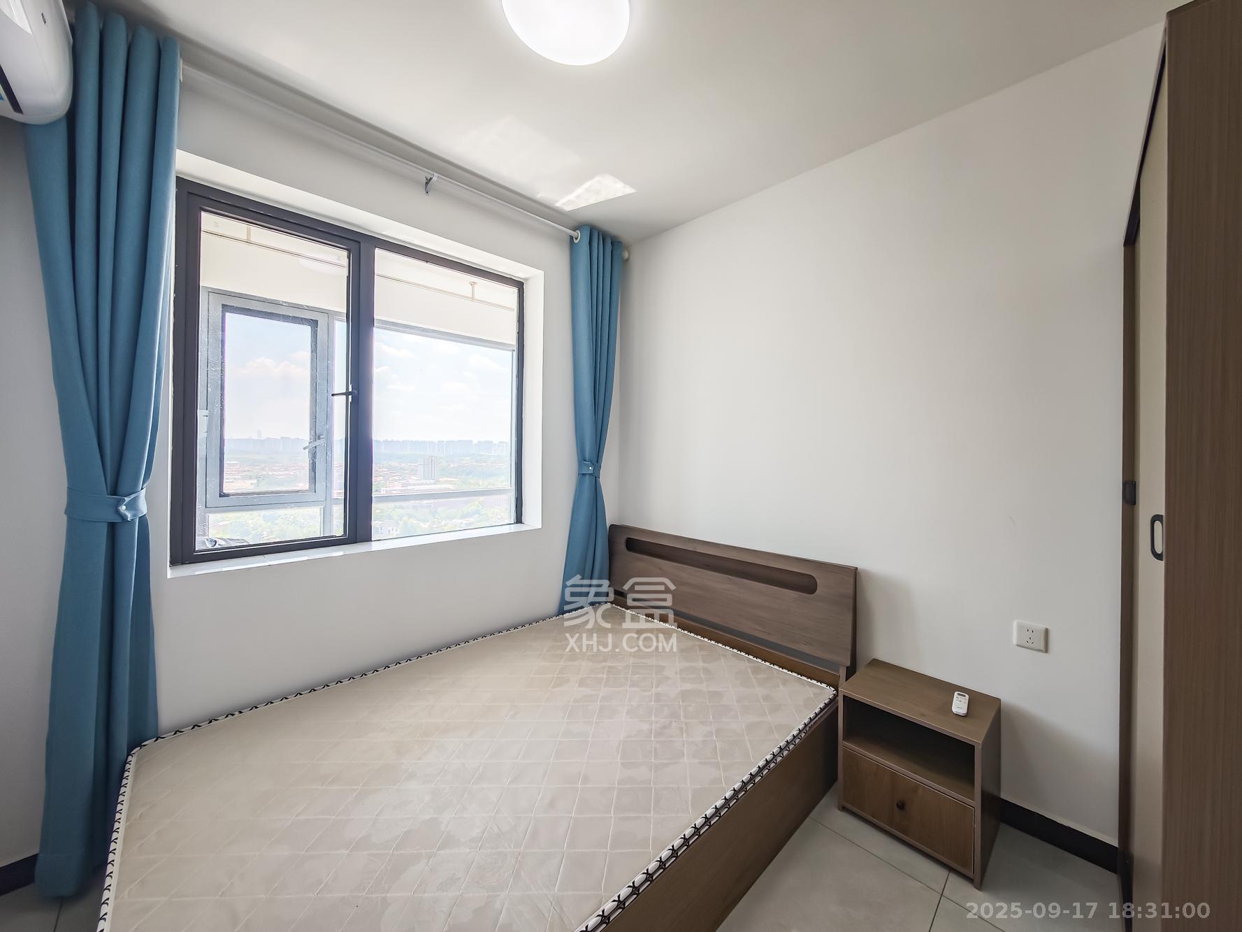 青竹湖曦园  3室2厅1卫    80.88万 青竹湖曦园  3室2厅1卫    80.88万卧室