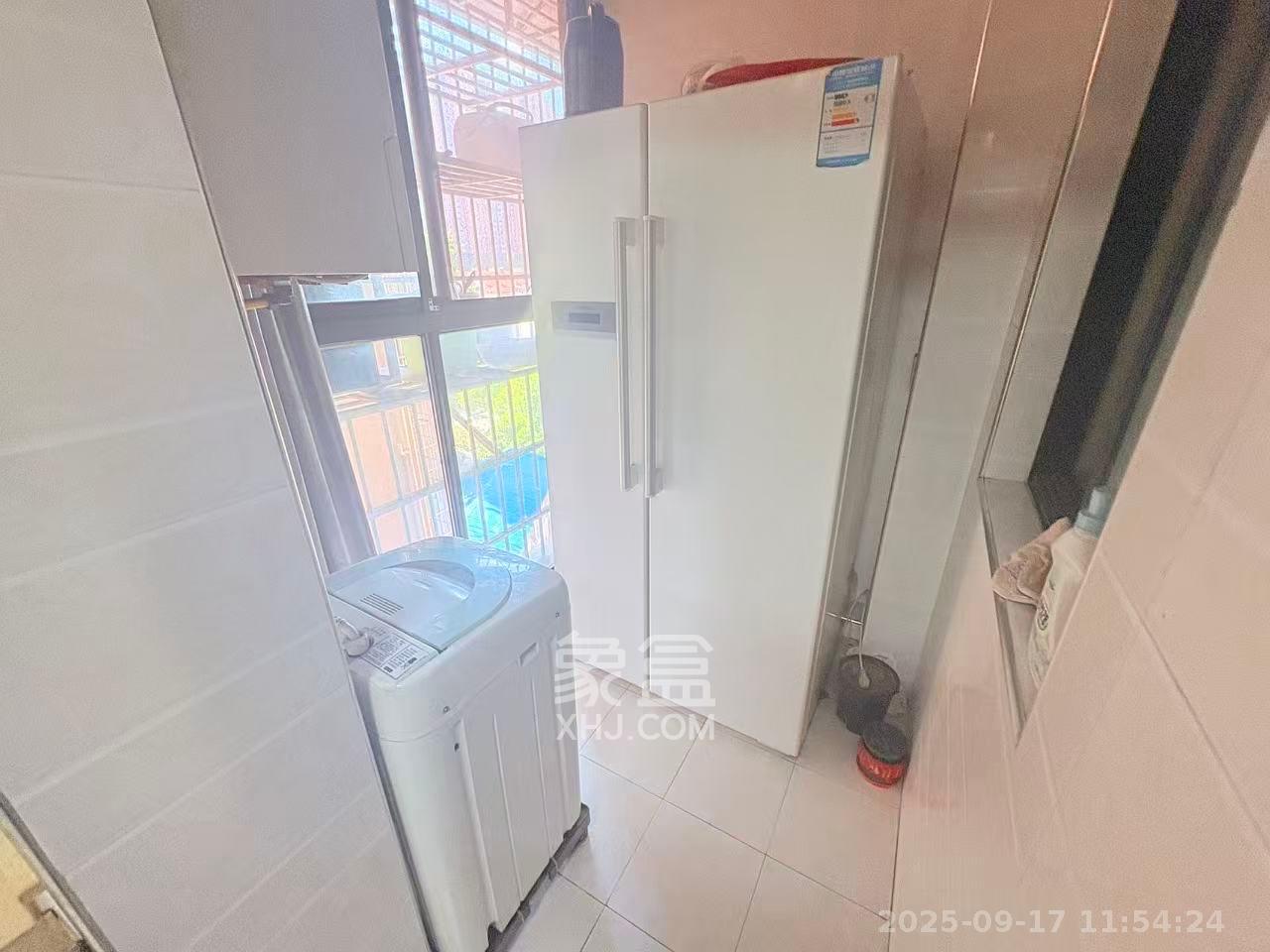 省木材公司宿舍(原欧园木材厂宿舍) 3室2厅2卫 3500.0元/月 省木材公司宿舍(原欧园木材厂宿舍) 3室2厅2卫 3500.0元/月室内图