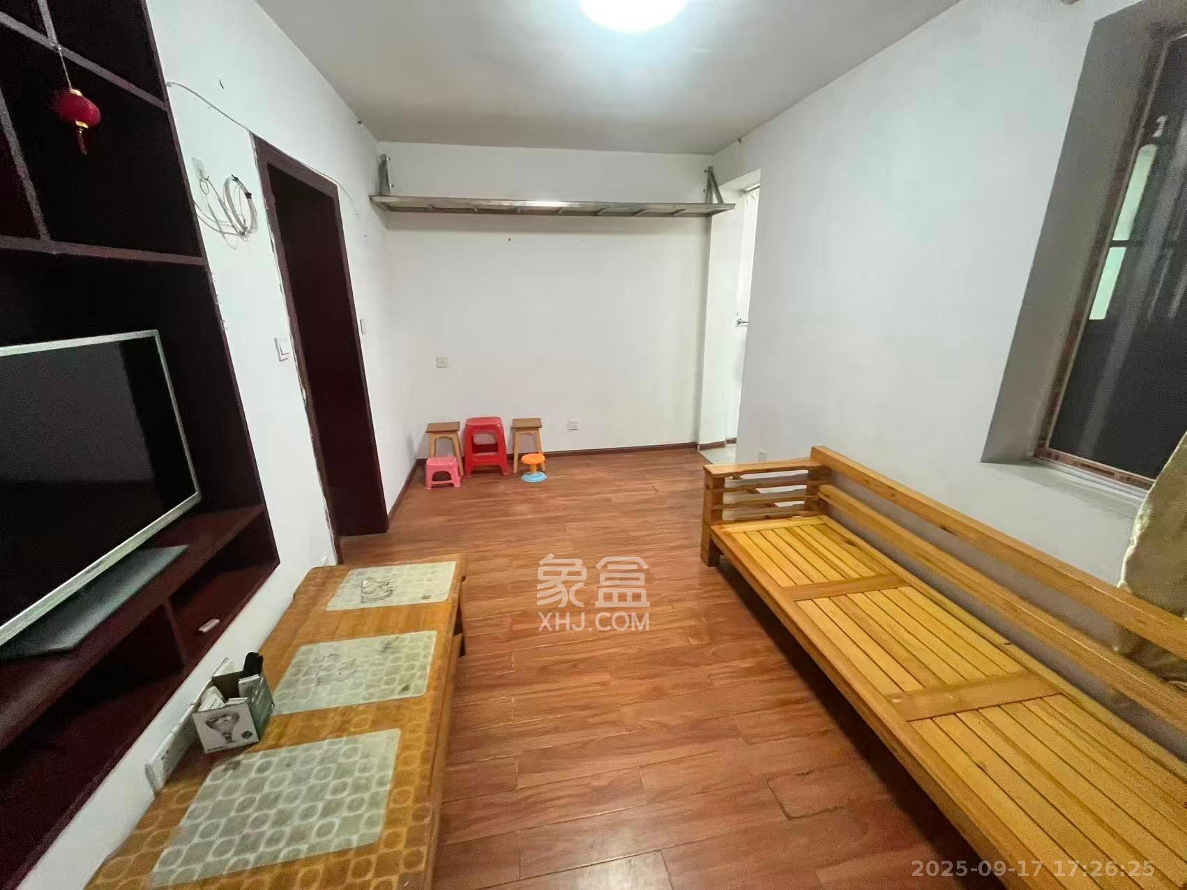 燕子窝菜园(燕子窝巷) 3室1厅1卫 1100.0元/月 燕子窝菜园(燕子窝巷) 3室1厅1卫 1100.0元/月室内图