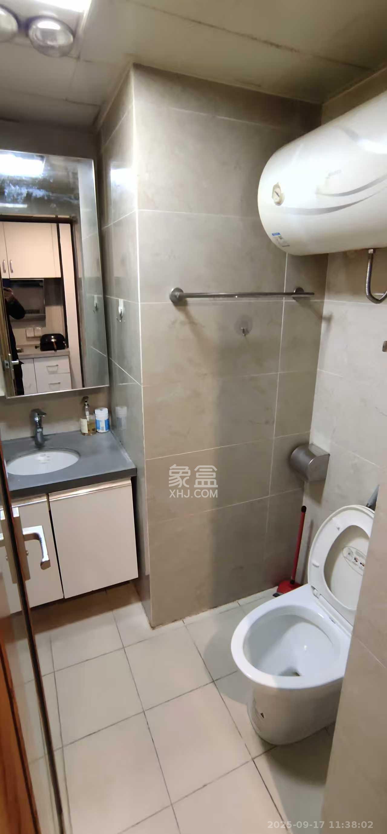 荣泰广场  1室1厅1卫    1200.0元/月室内图