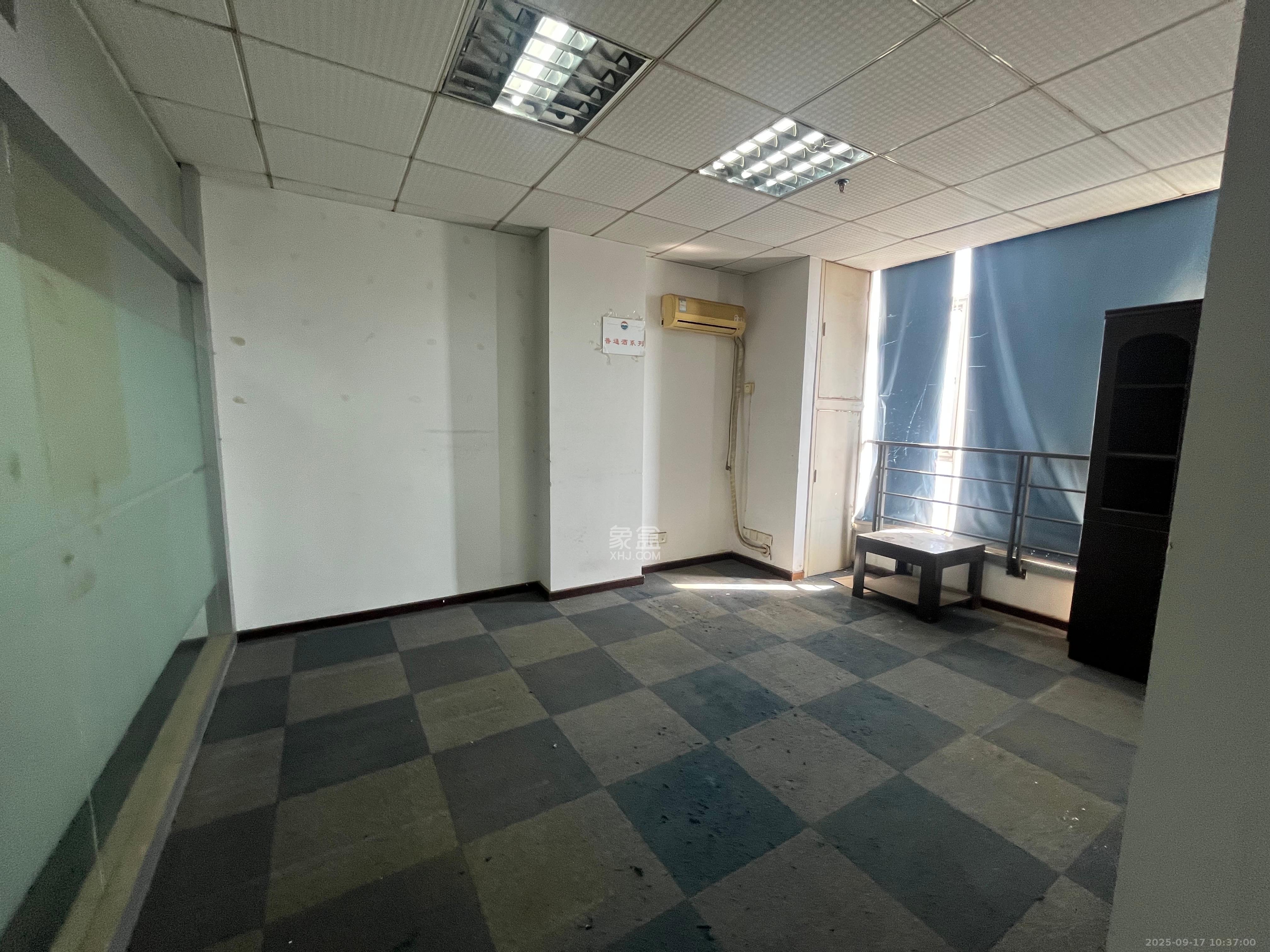 城市之心 1室2厅0卫 3000.0元/月 城市之心 1室2厅0卫 3000.0元/月室内图