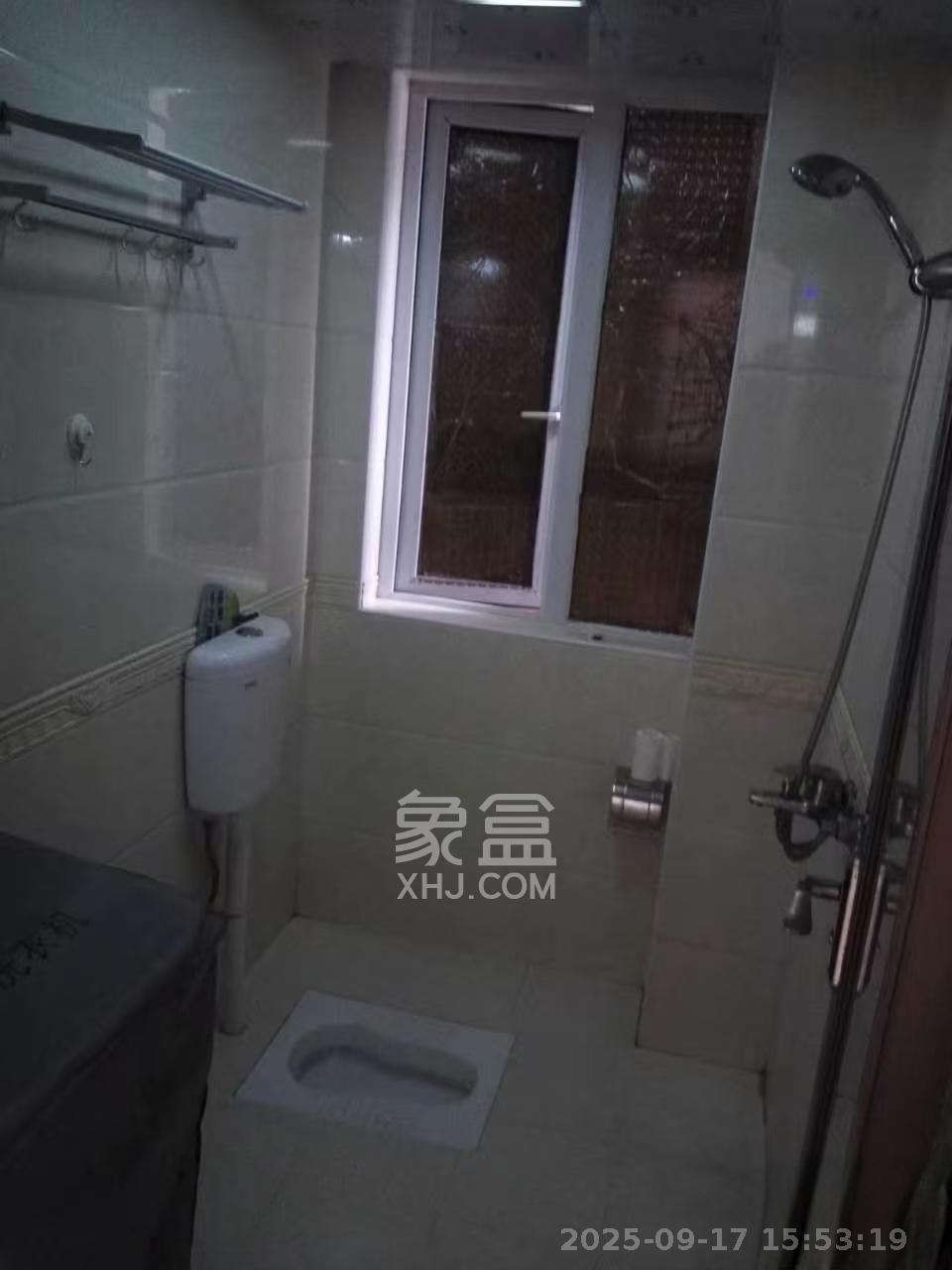 新长海广场  2室1厅1卫    1600.0元/月 新长海广场  2室1厅1卫    1600.0元/月室内图