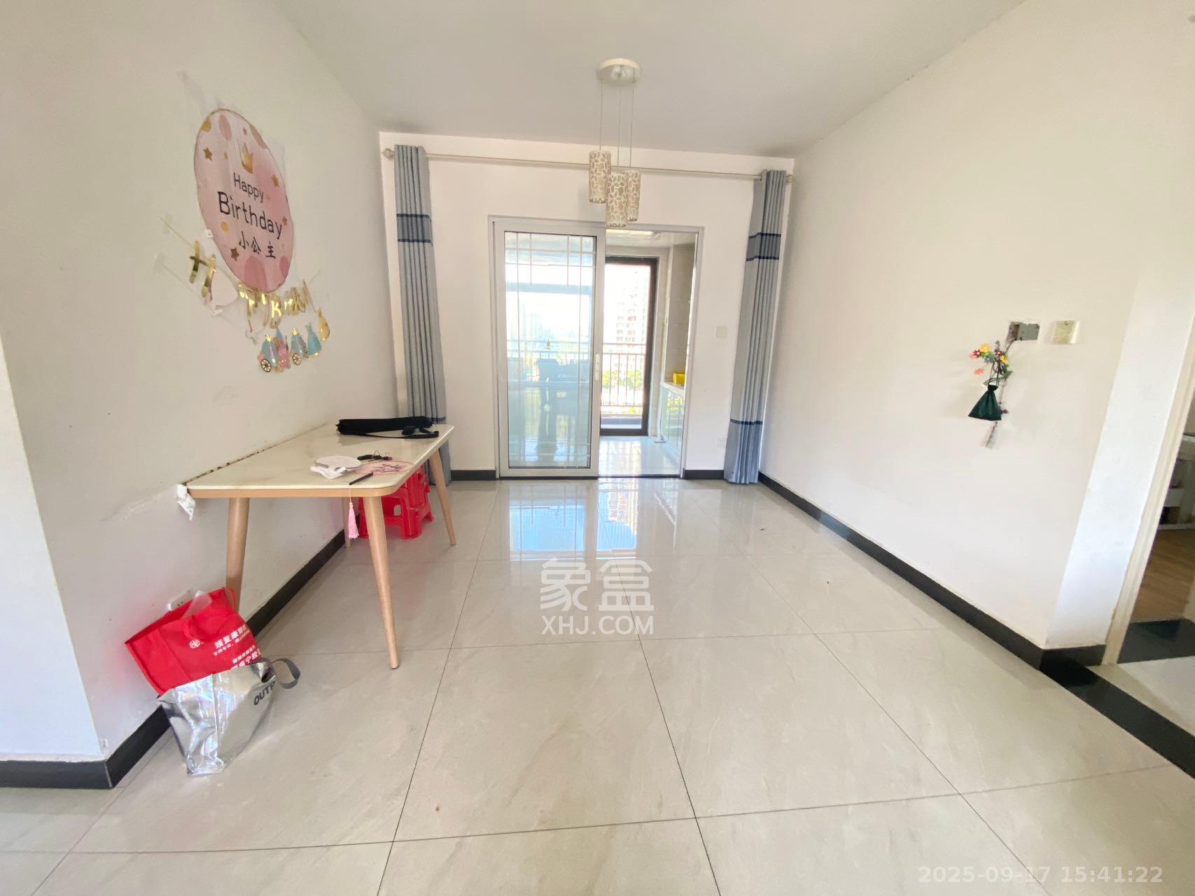 佳兆业云顶梅溪湖(佳兆业梅溪荟) 3室2厅2卫 2800.00元/月 佳兆业云顶梅溪湖(佳兆业梅溪荟) 3室2厅2卫 2800.00元/月室内图