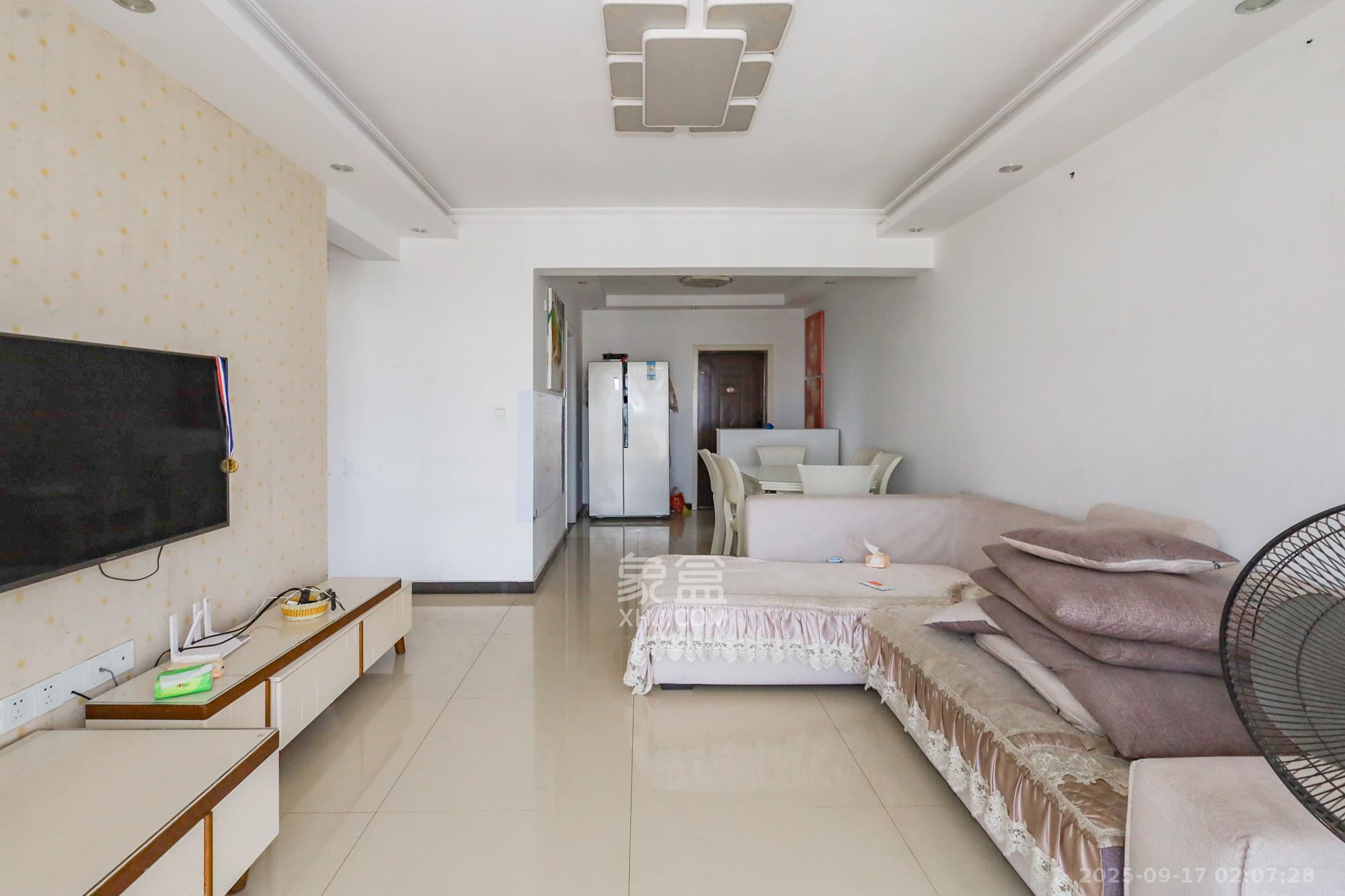 新诚小区  3室2厅1卫    70.0万 新诚小区  3室2厅1卫    70.0万