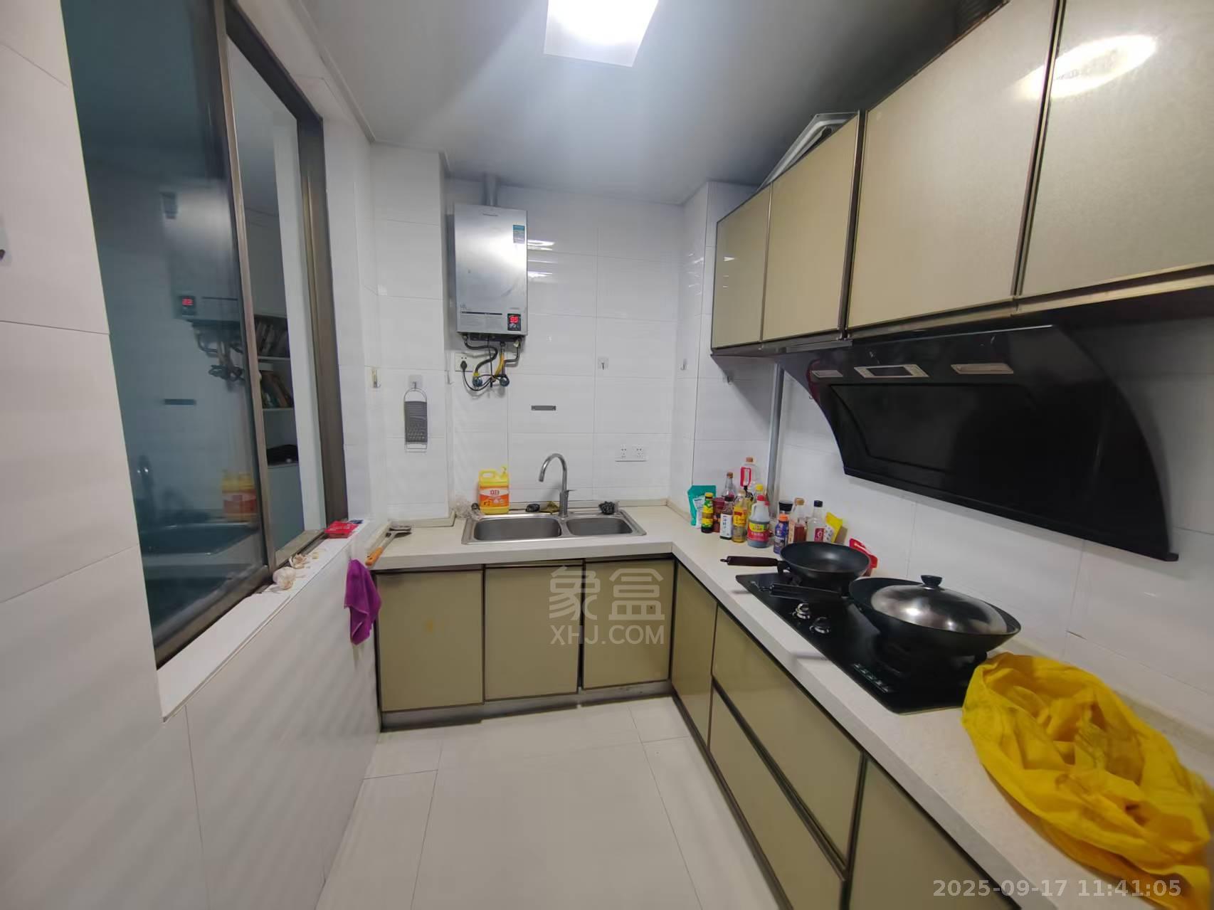 紫金名门 2室2厅1卫 1600.0元/月 紫金名门 2室2厅1卫 1600.0元/月室内图