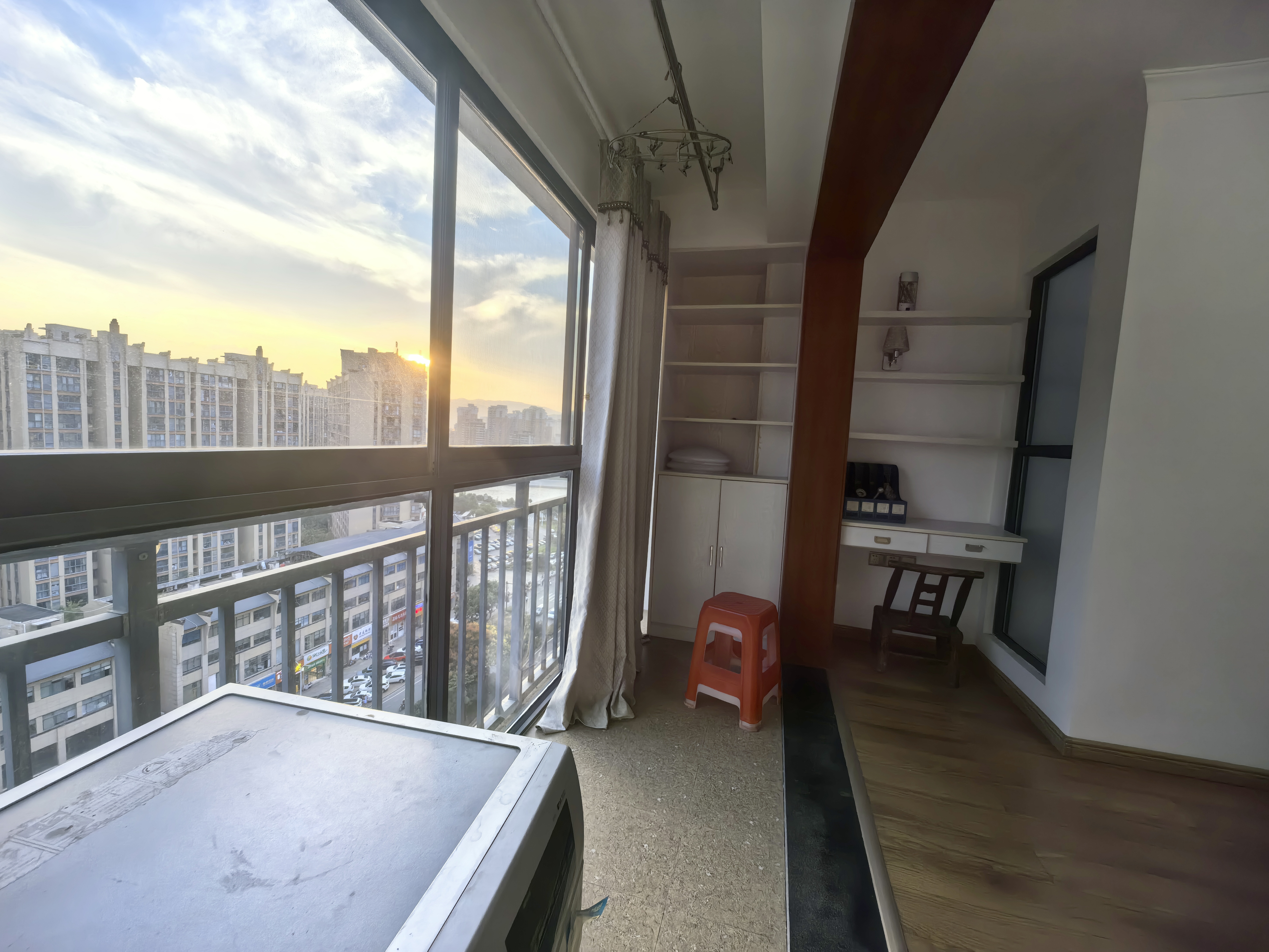 高盛澧园一二期  2室2厅2卫    1400.0元/月室内图