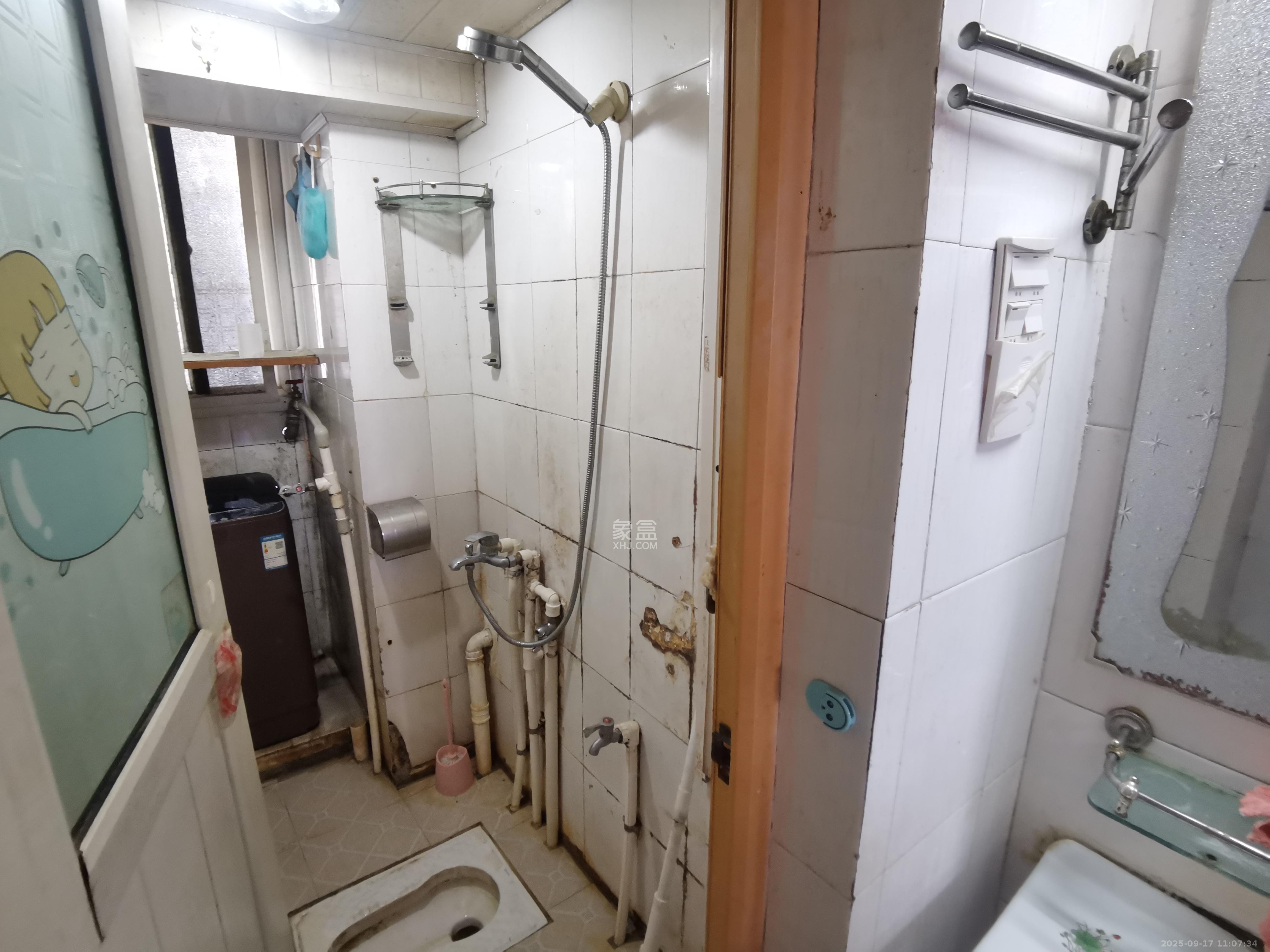 桔园小区1-8片 3室1厅1卫 1500.0元/月 桔园小区1-8片 3室1厅1卫 1500.0元/月室内图