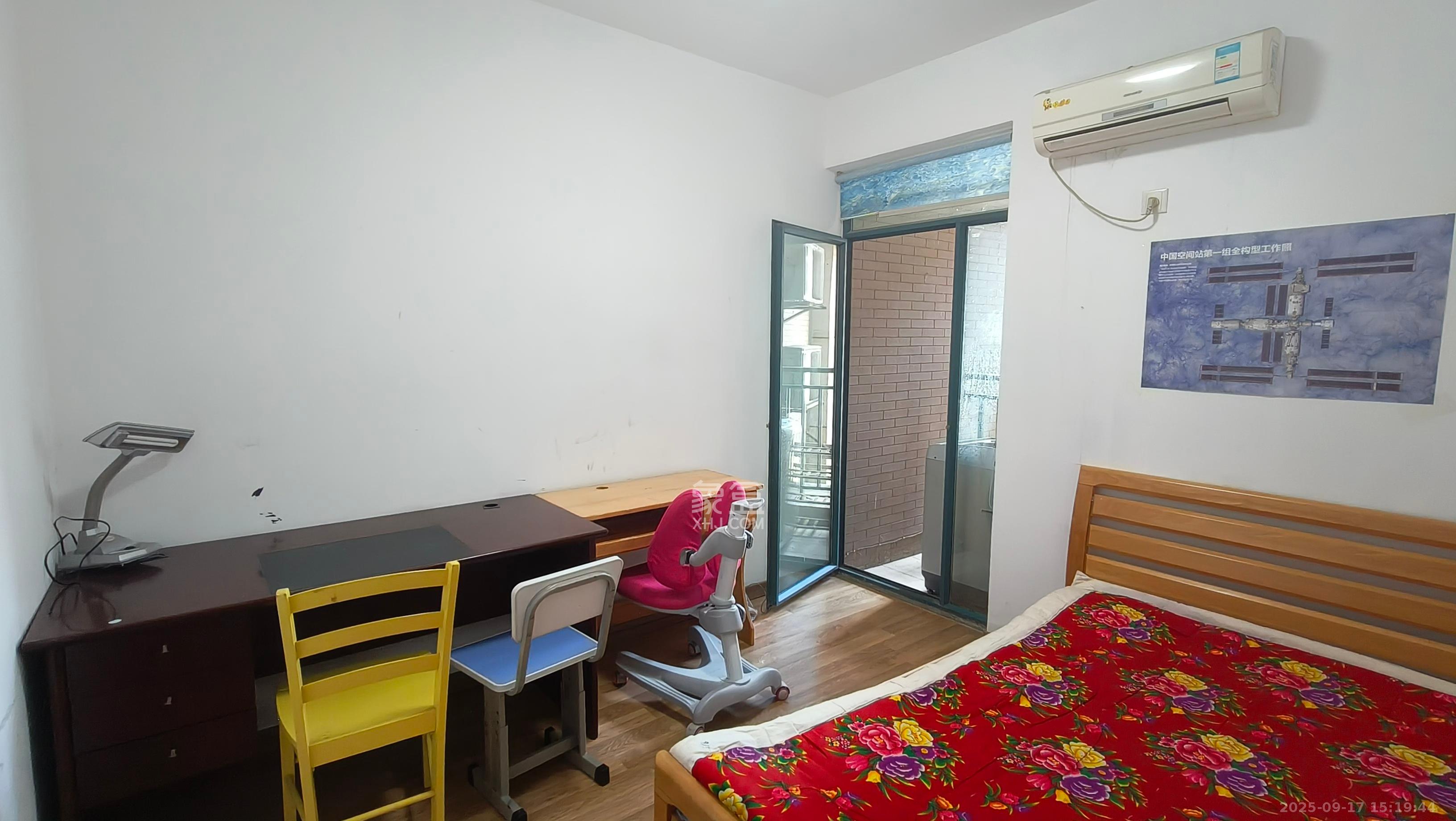 中江国际花城  3室2厅2卫    3400.0元/月室内图