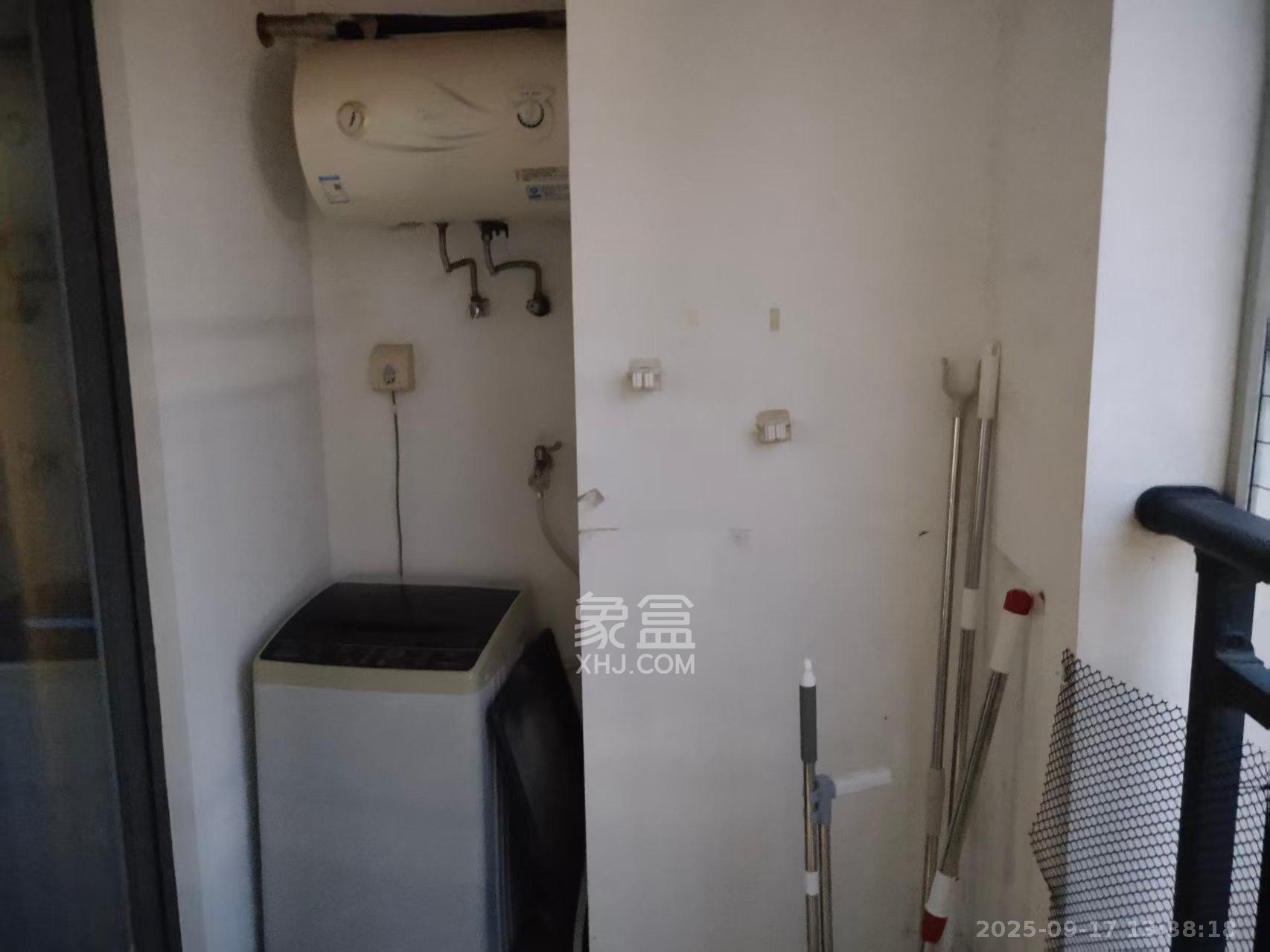 万科白鹭郡 1室1厅1卫 1300.0元/月 万科白鹭郡 1室1厅1卫 1300.0元/月室内图