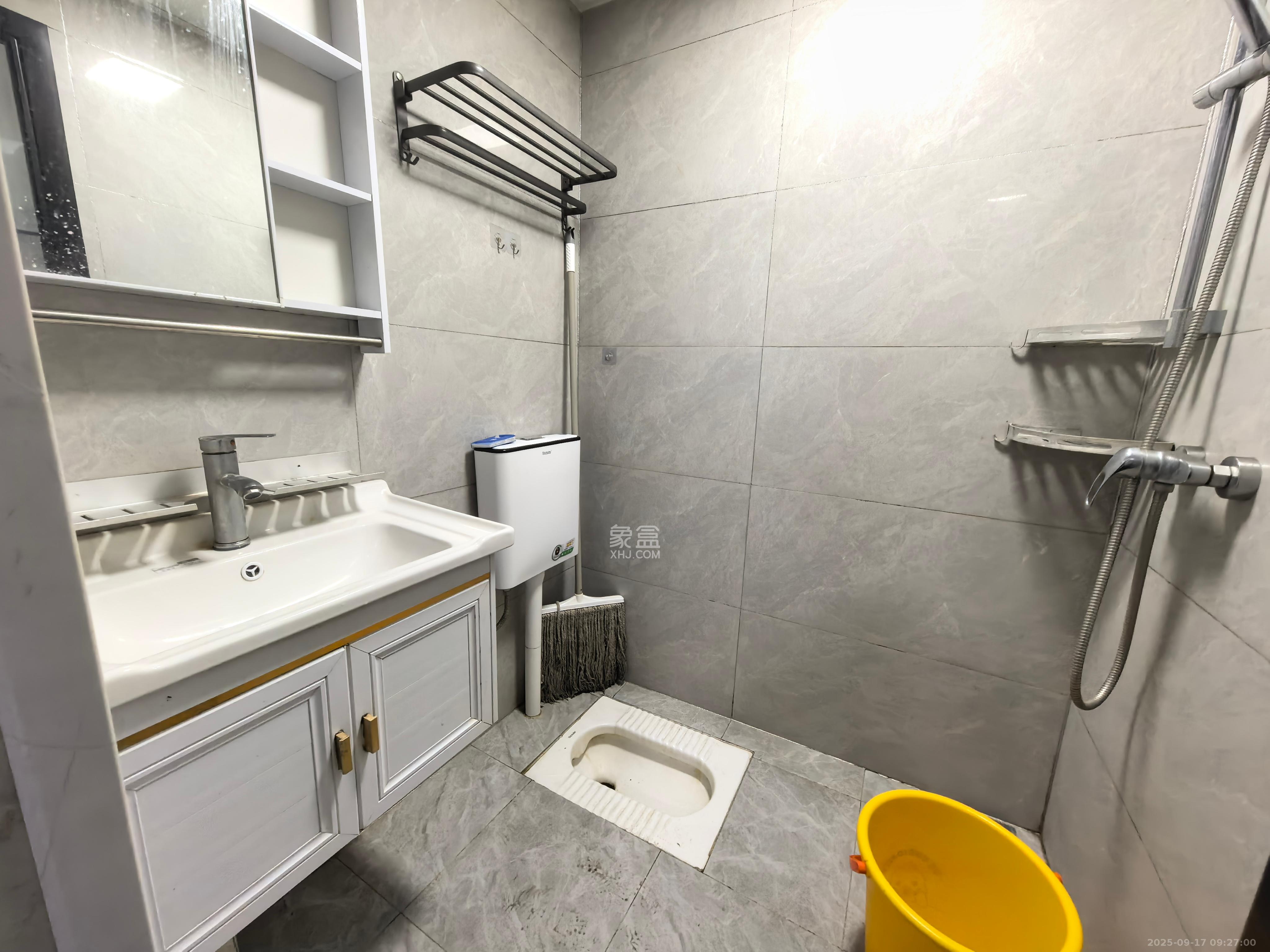 和润园三期 2室0厅0卫 1800.0元/月 和润园三期 2室0厅0卫 1800.0元/月室内图