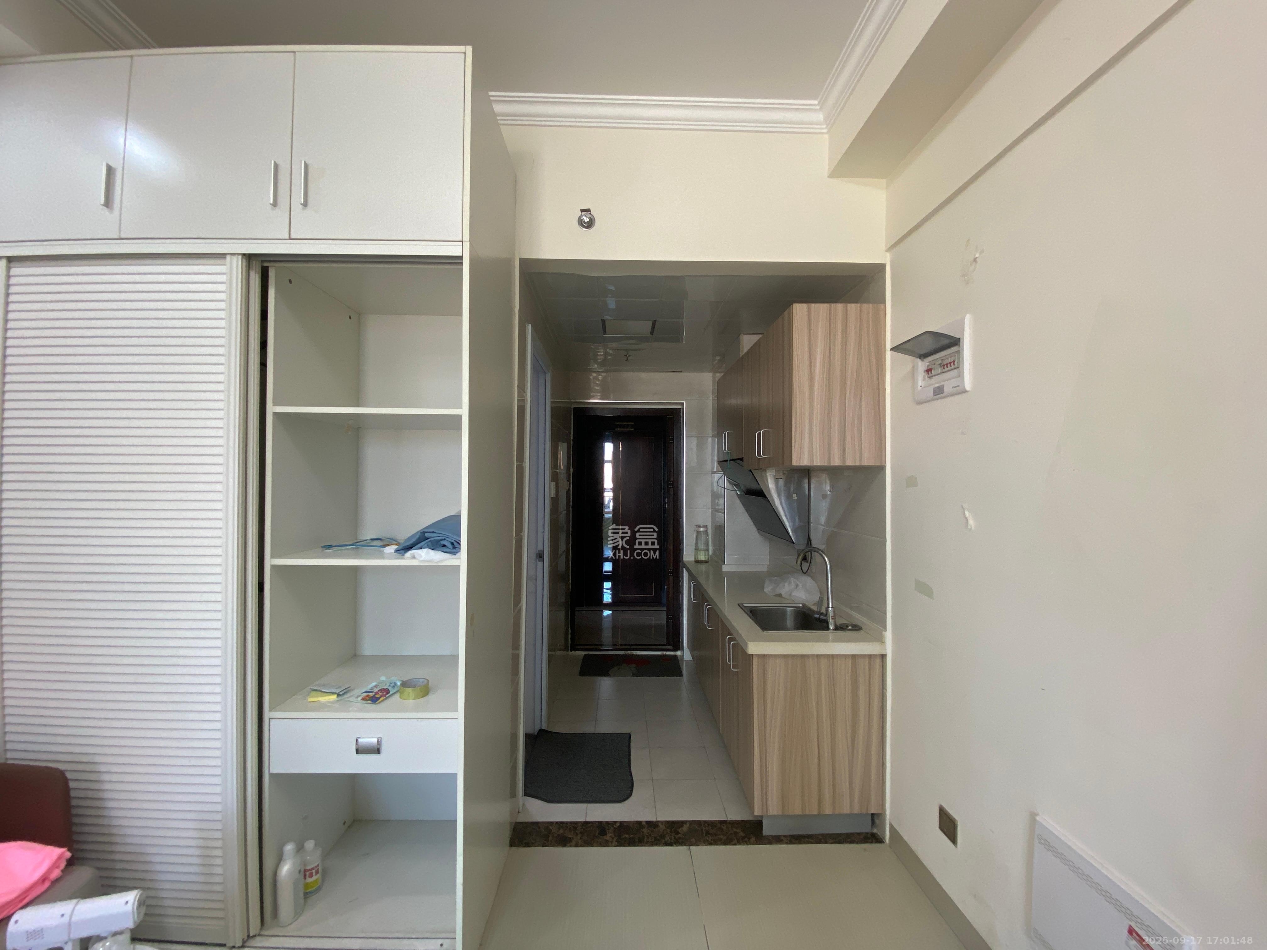 东盈商业广场(华泉城市广场) 1室1厅1卫 1600.0元/月 东盈商业广场(华泉城市广场) 1室1厅1卫 1600.0元/月室内图