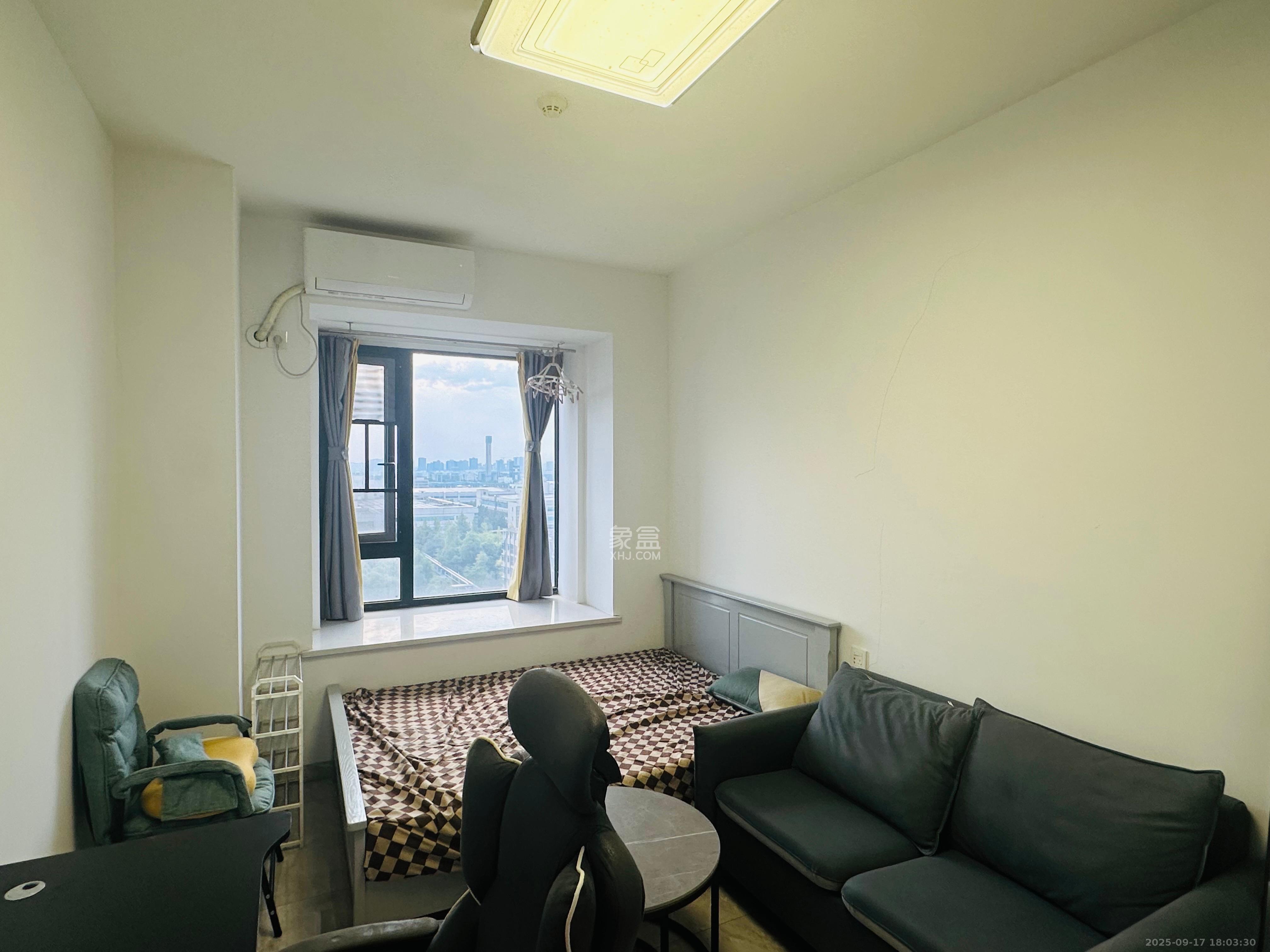 保利麓谷林语I区 1室1厅1卫 1500.0元/月 保利麓谷林语I区 1室1厅1卫 1500.0元/月室内图