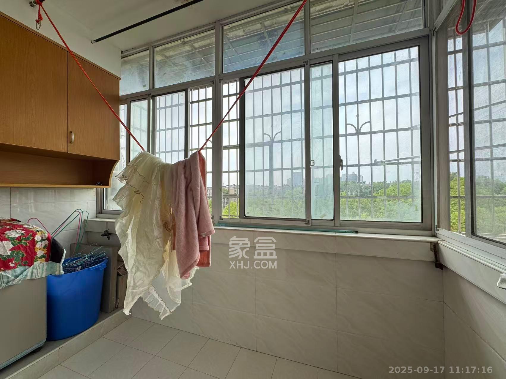 湖南杂交水稻研究所  3室2厅1卫    1600.0元/月室内图