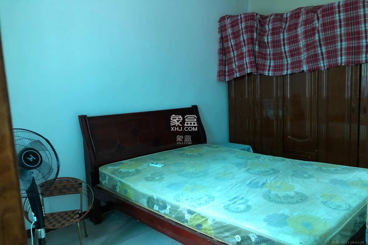 红旗区四片 2室2厅1卫 1300.0元/月 红旗区四片 2室2厅1卫 1300.0元/月室内图