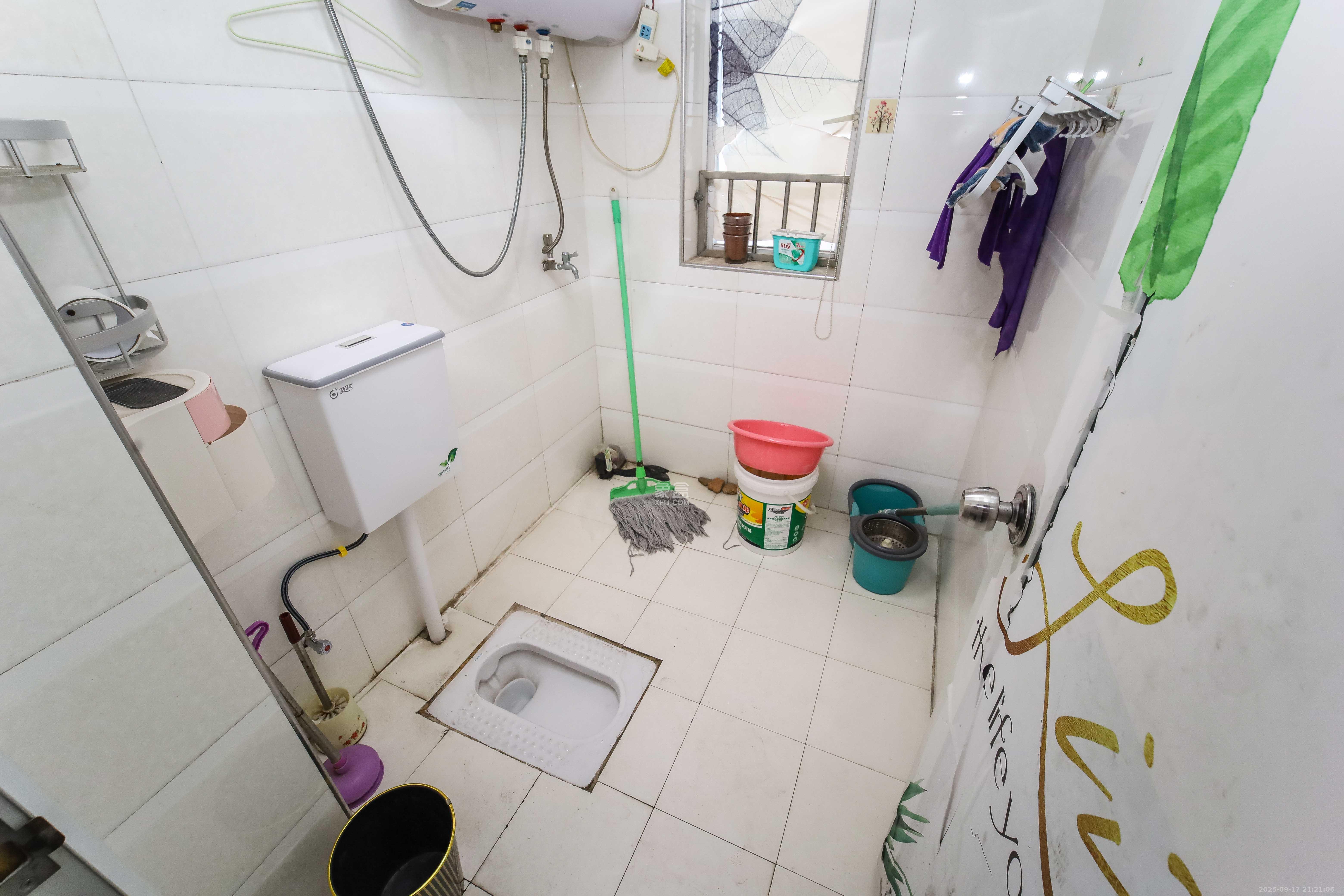 东门壹号家园 4室2厅2卫 108.0万 东门壹号家园 4室2厅2卫 108.0万卫生间