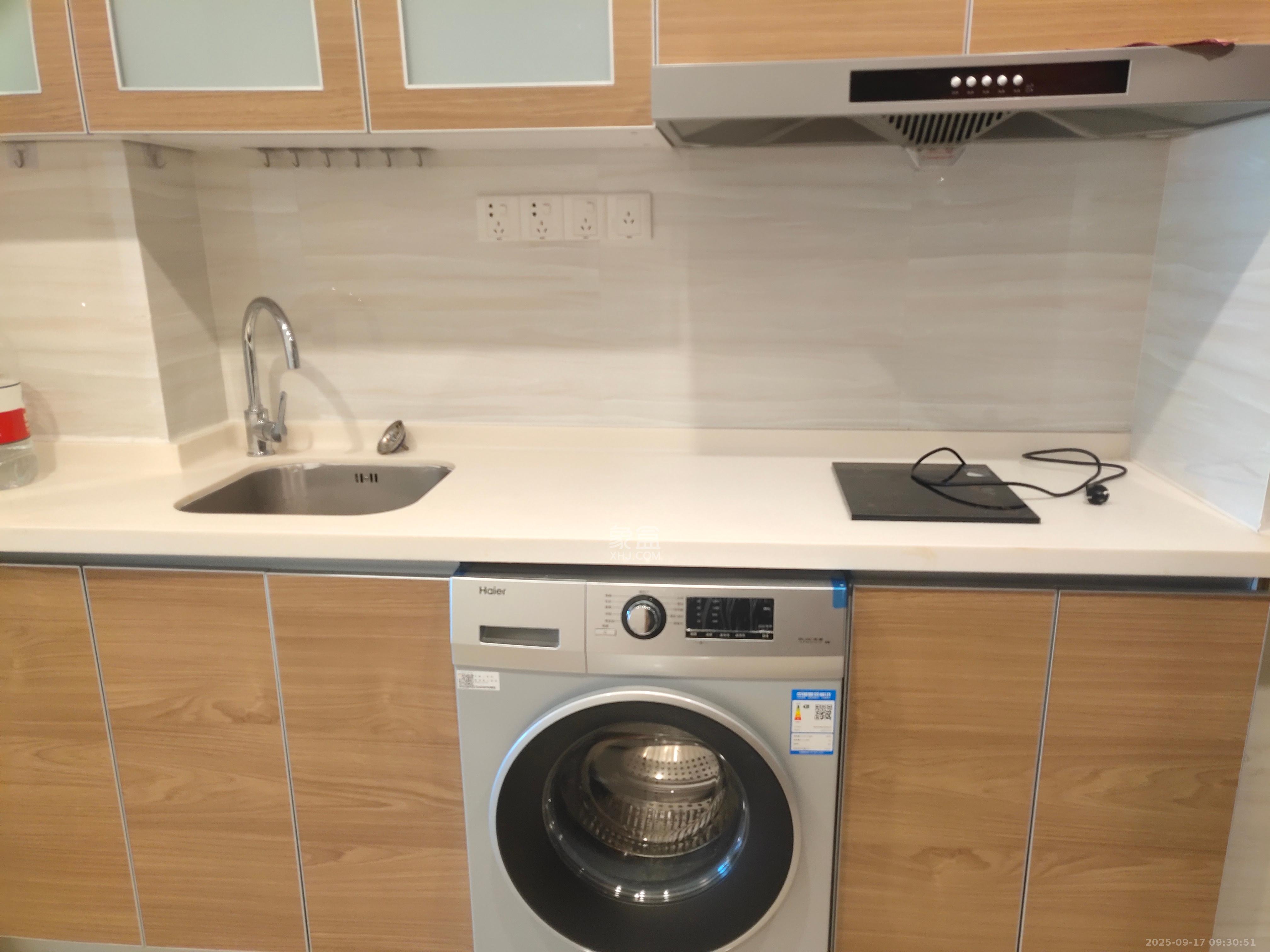 恒大翡翠华庭 1室1厅1卫 1300.0元/月 恒大翡翠华庭 1室1厅1卫 1300.0元/月室内图