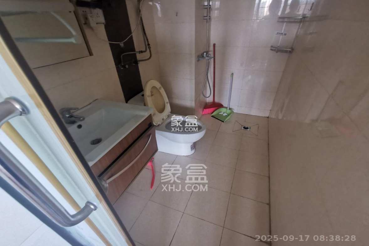 中信文化广场(中信新城二期) 1室1厅1卫 1000.0元/月 中信文化广场(中信新城二期) 1室1厅1卫 1000.0元/月室内图