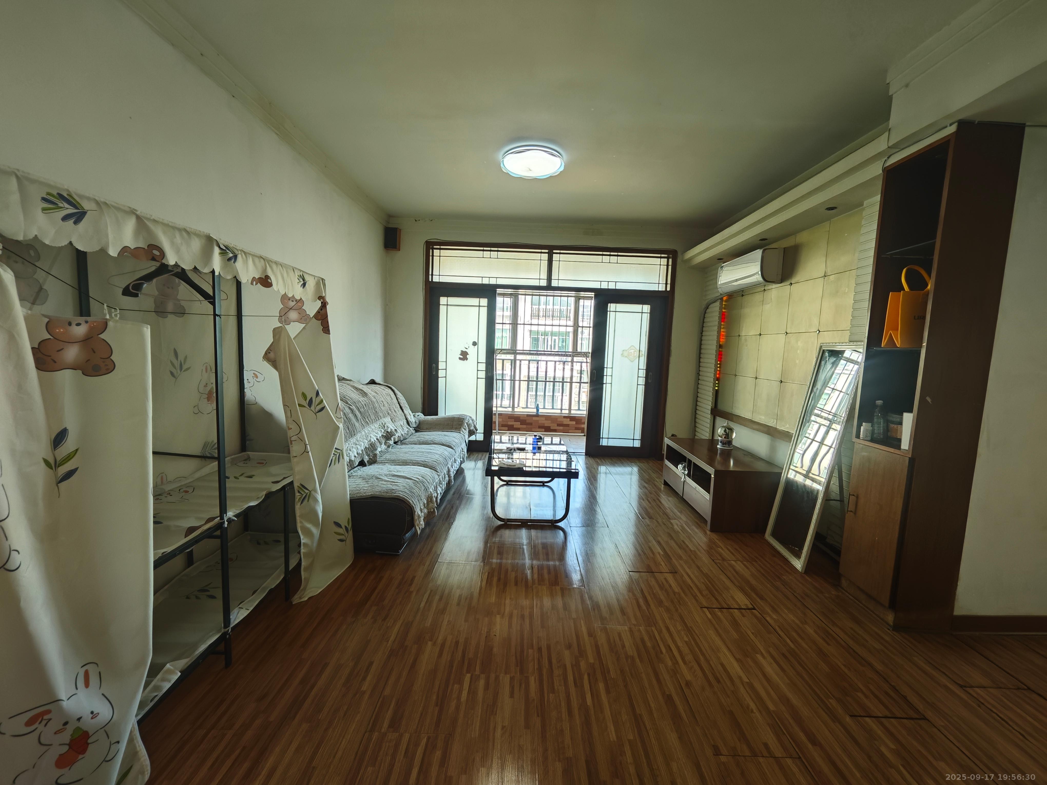 雍景园  2室1厅1卫   2200.00元/月