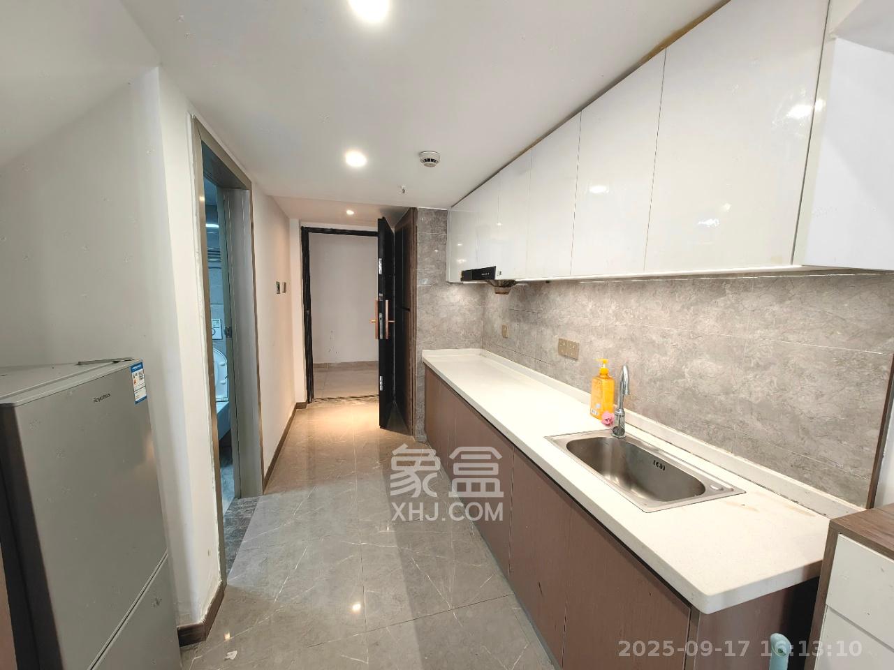 梦想新天地  2室1厅1卫   2100.00元/月室内图