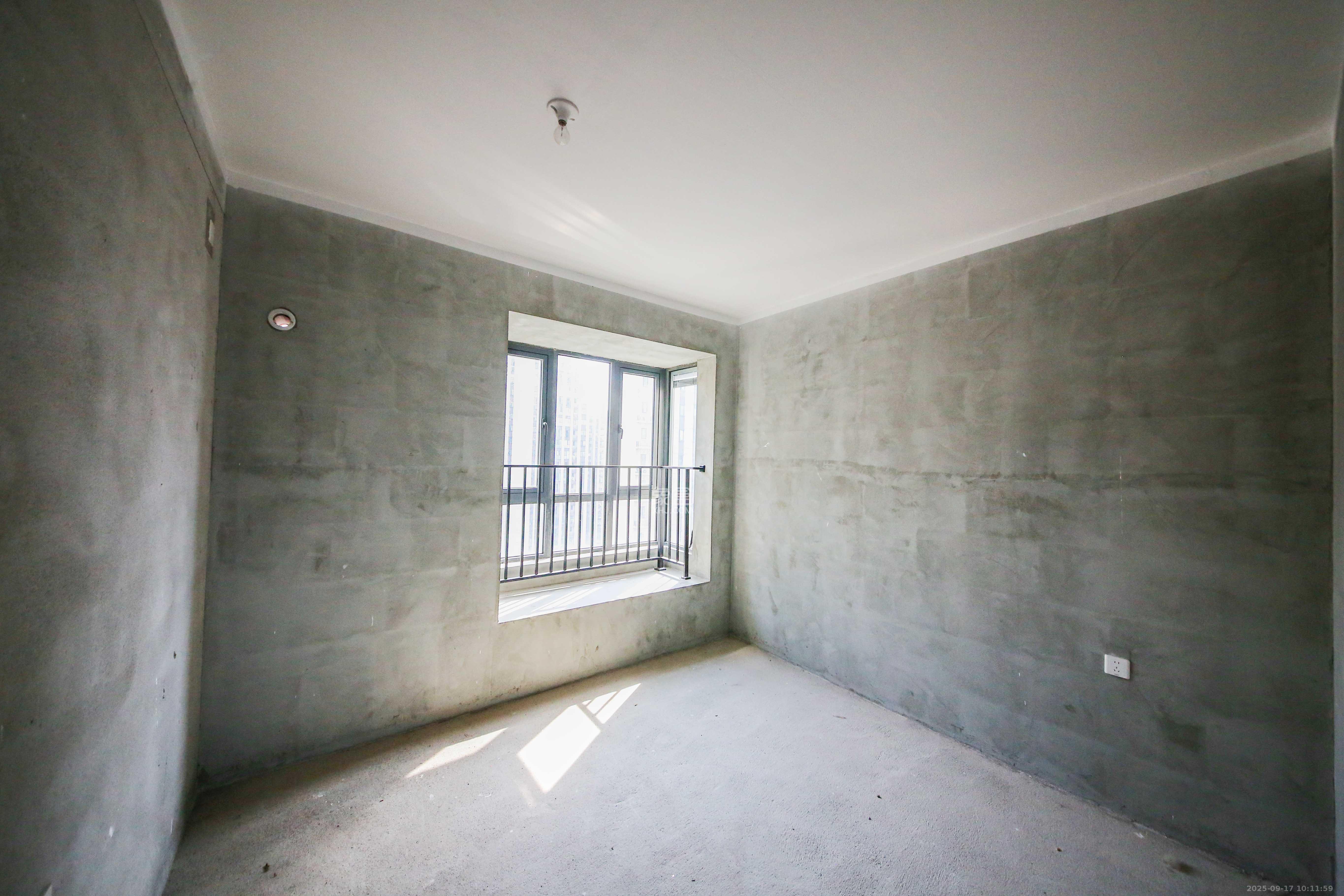 中建钰和城  4室2厅2卫   190.00万卧室