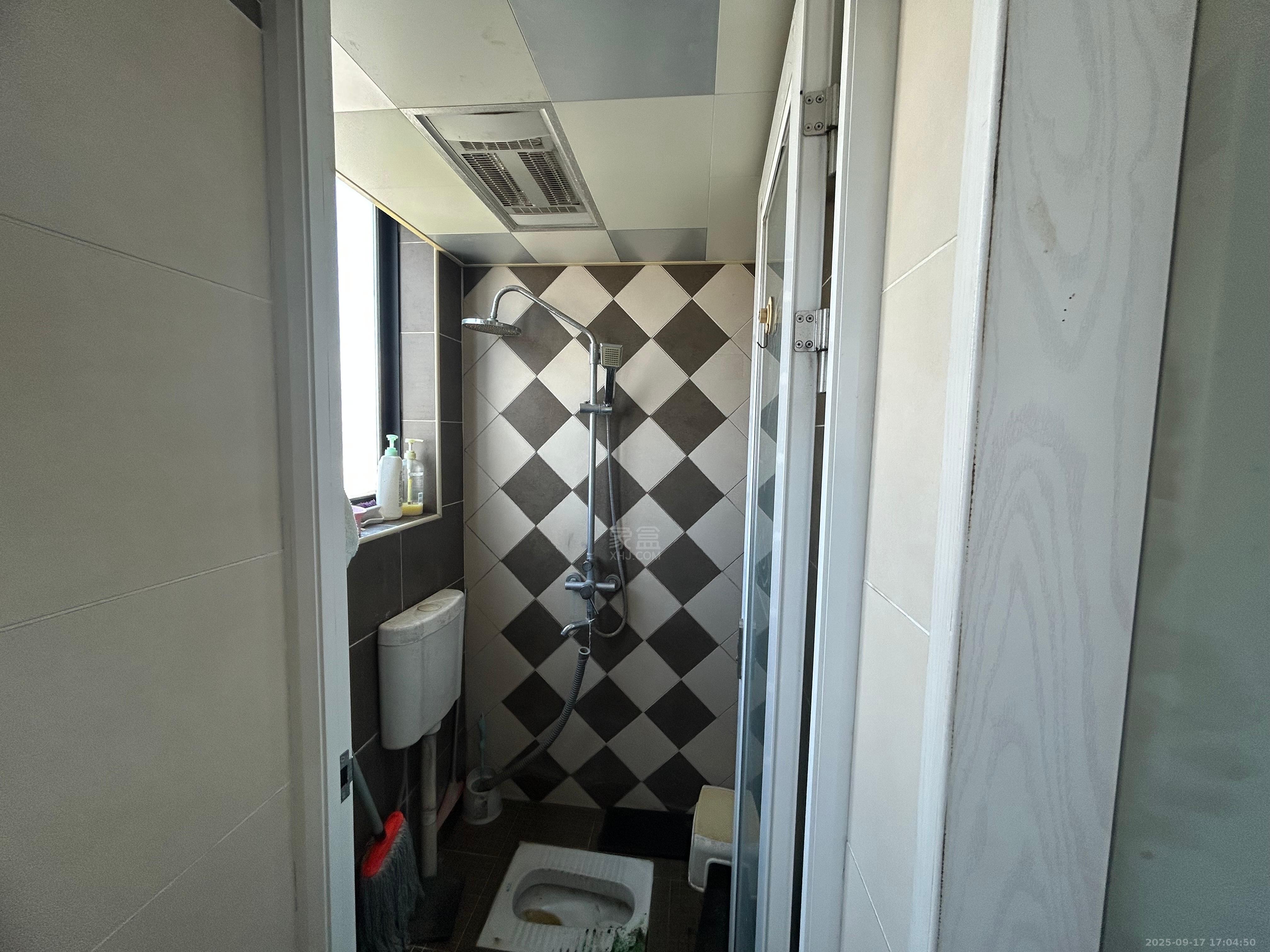 东景紫映 2室1厅1卫 2200.00元/月 东景紫映 2室1厅1卫 2200.00元/月室内图