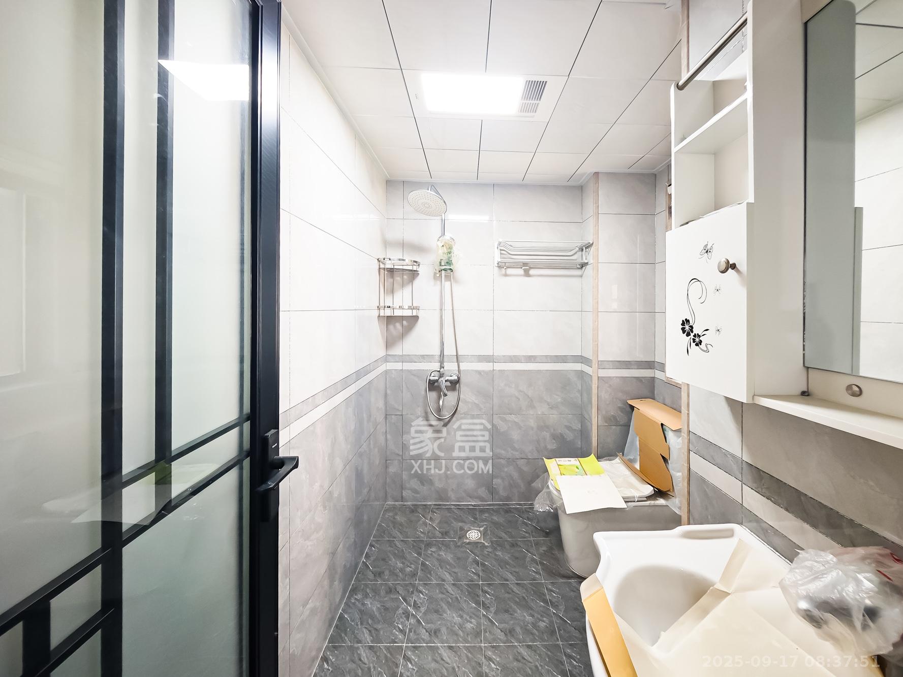 山语城三期  3室2厅2卫    105.0万 山语城三期  3室2厅2卫    105.0万卫生间