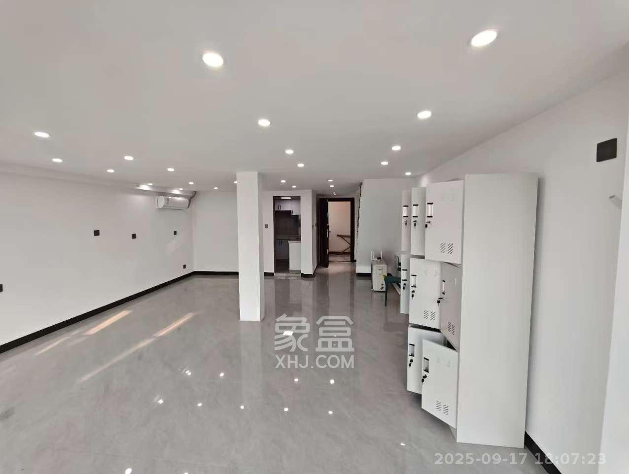 润和国际广场 1室1厅1卫 4000.0元/月 润和国际广场 1室1厅1卫 4000.0元/月室内图