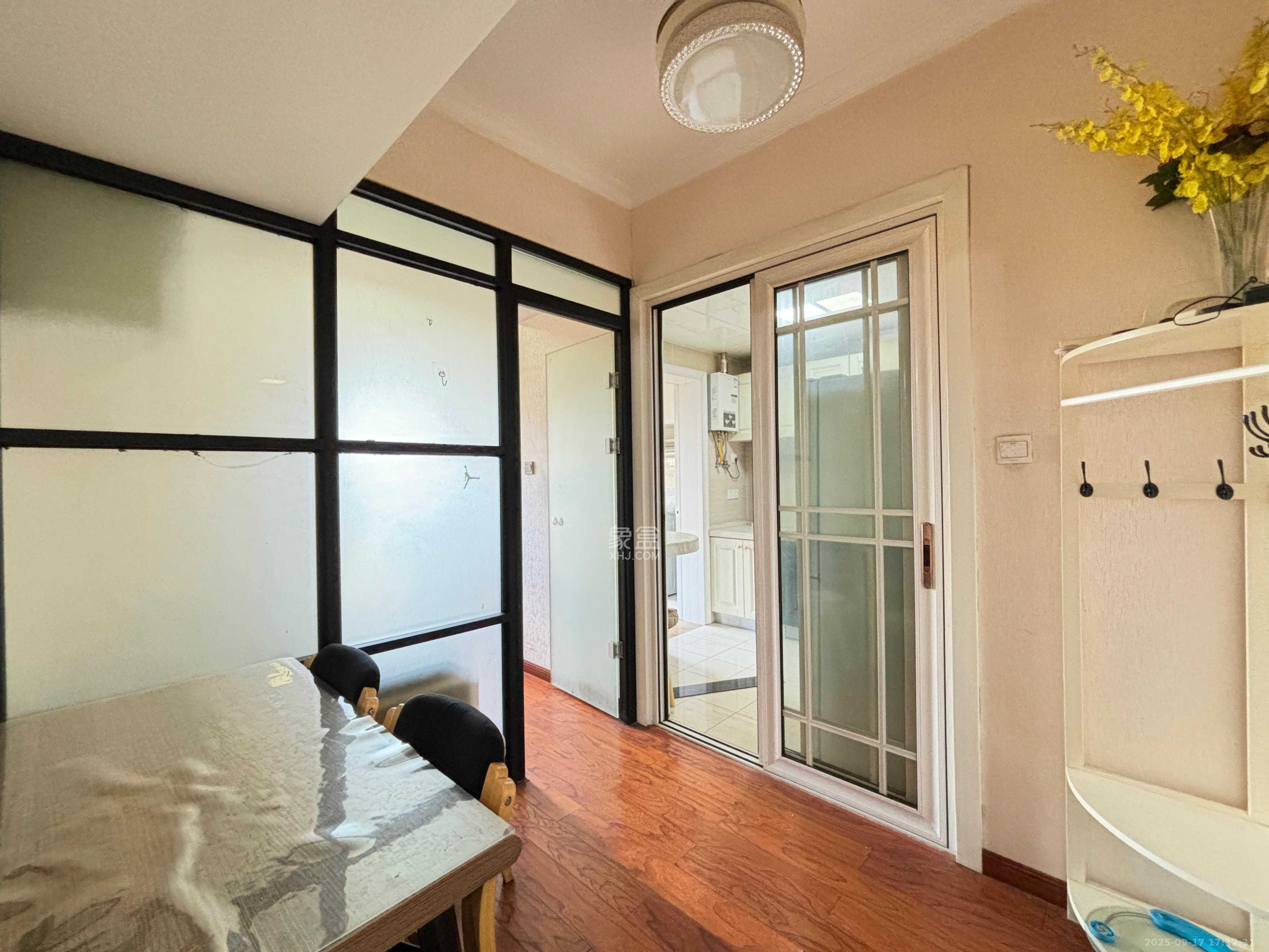 美洲故事高层 2室1厅1卫 1700.0元/月 美洲故事高层 2室1厅1卫 1700.0元/月室内图