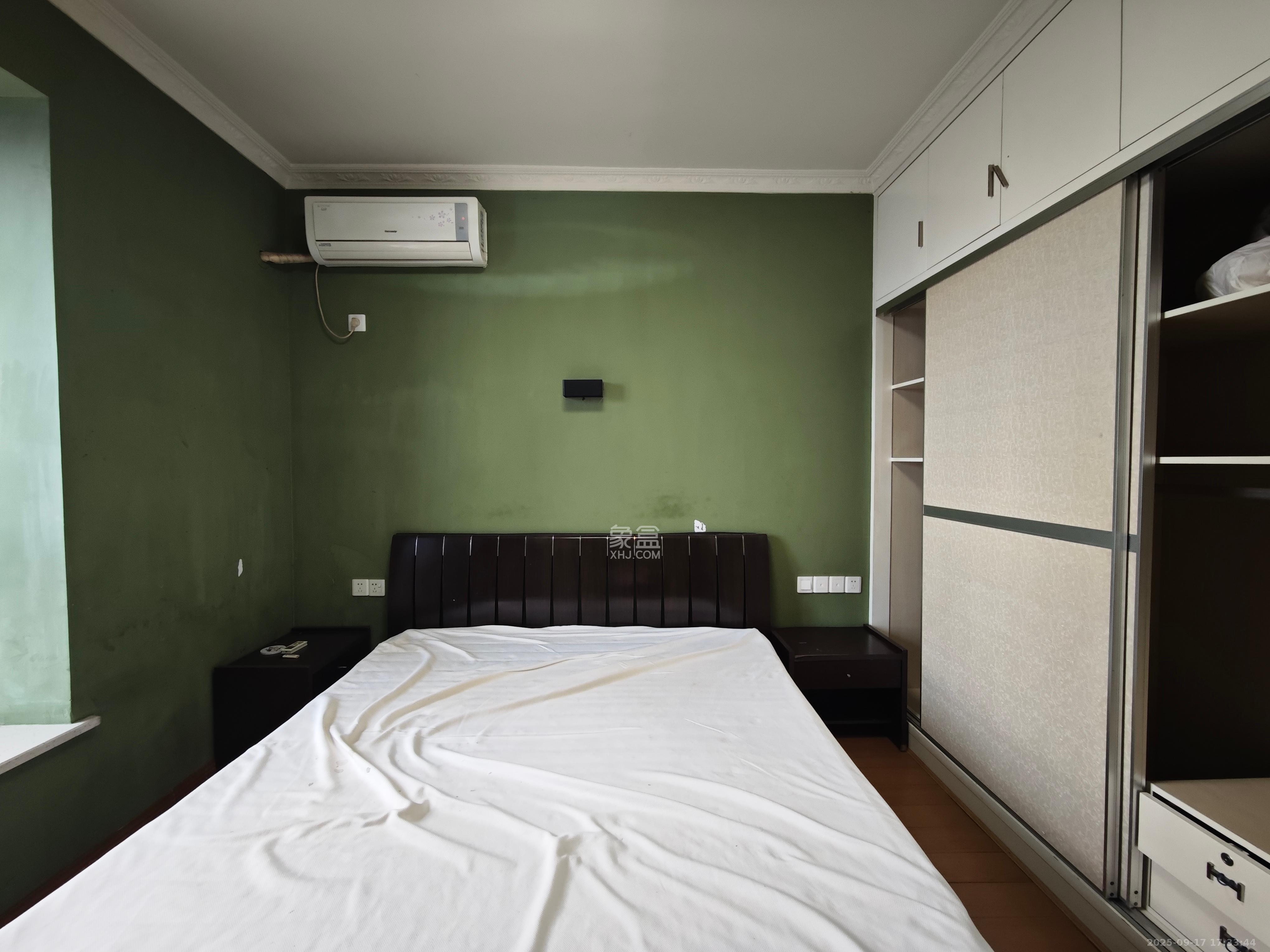 湘江世纪城悦江苑  1室2厅1卫    2500.0元/月室内图