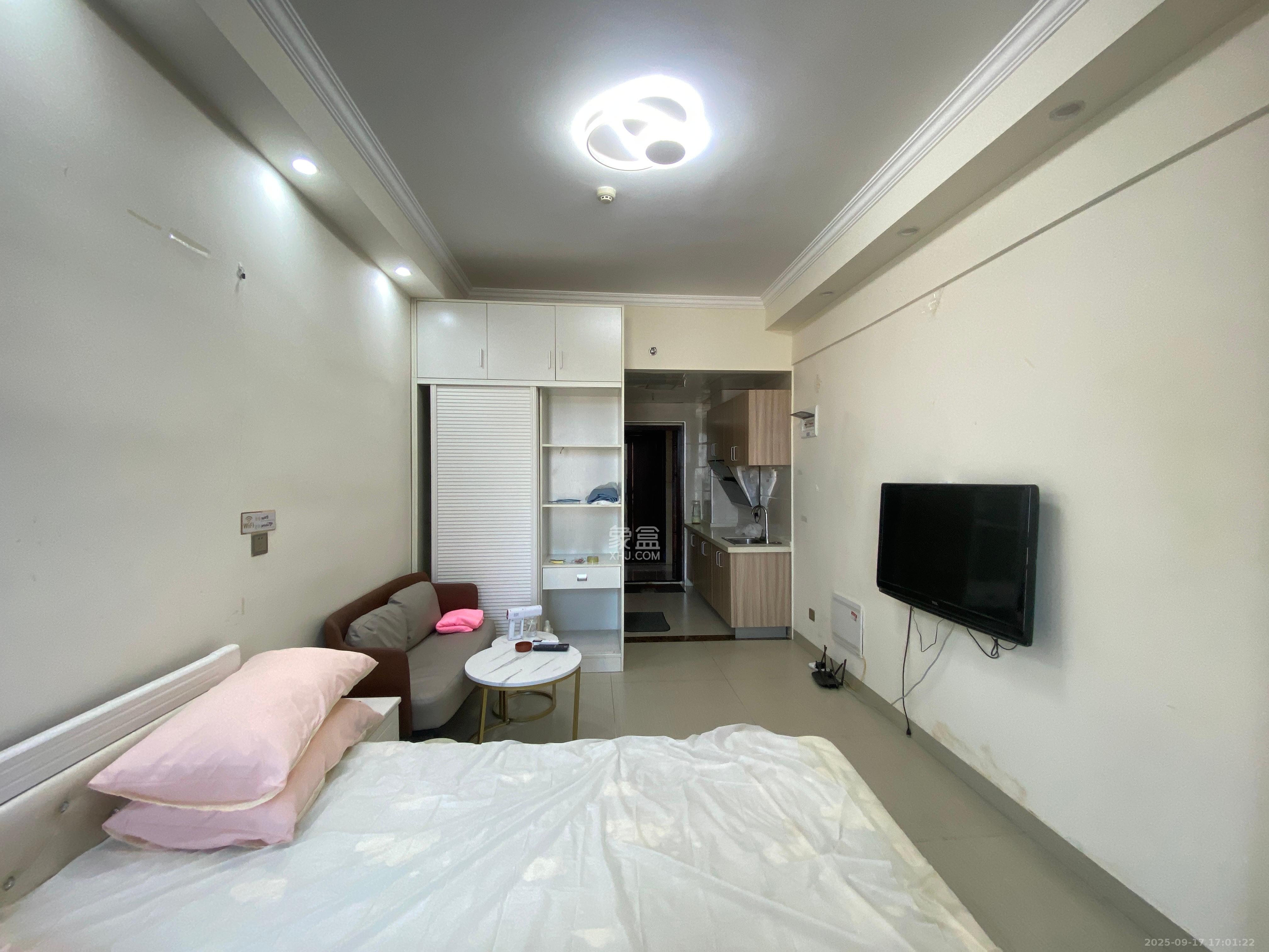 东盈商业广场(华泉城市广场) 1室1厅1卫 1600.0元/月 东盈商业广场(华泉城市广场) 1室1厅1卫 1600.0元/月室内图