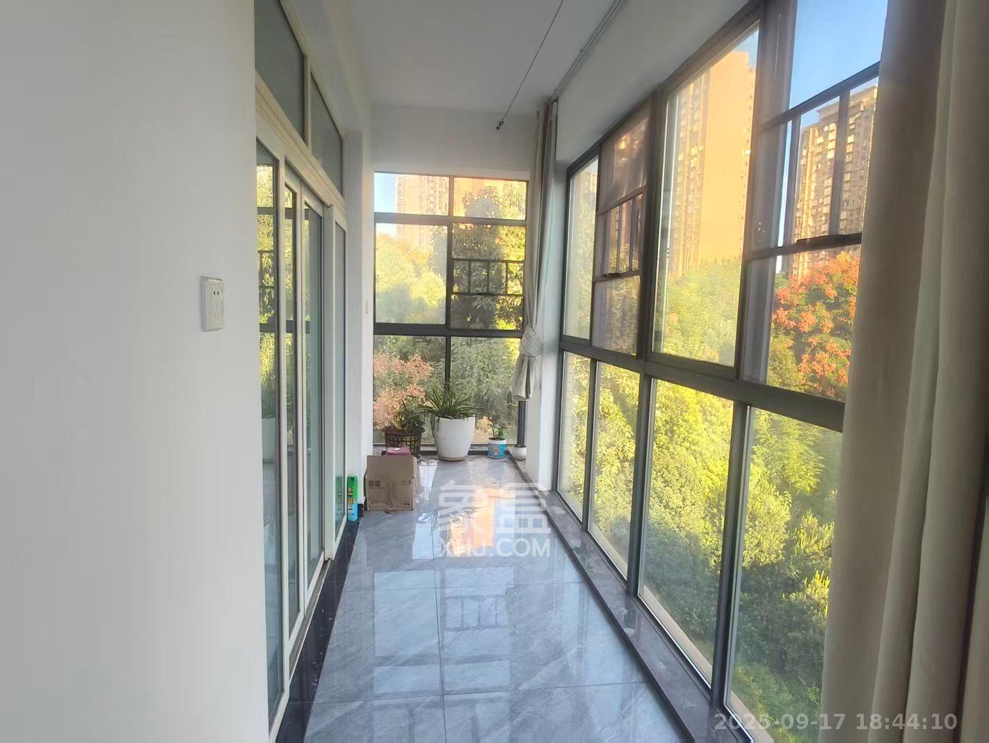 嘉华城(一期) 5室2厅2卫 7000.0元/月 嘉华城(一期) 5室2厅2卫 7000.0元/月室内图