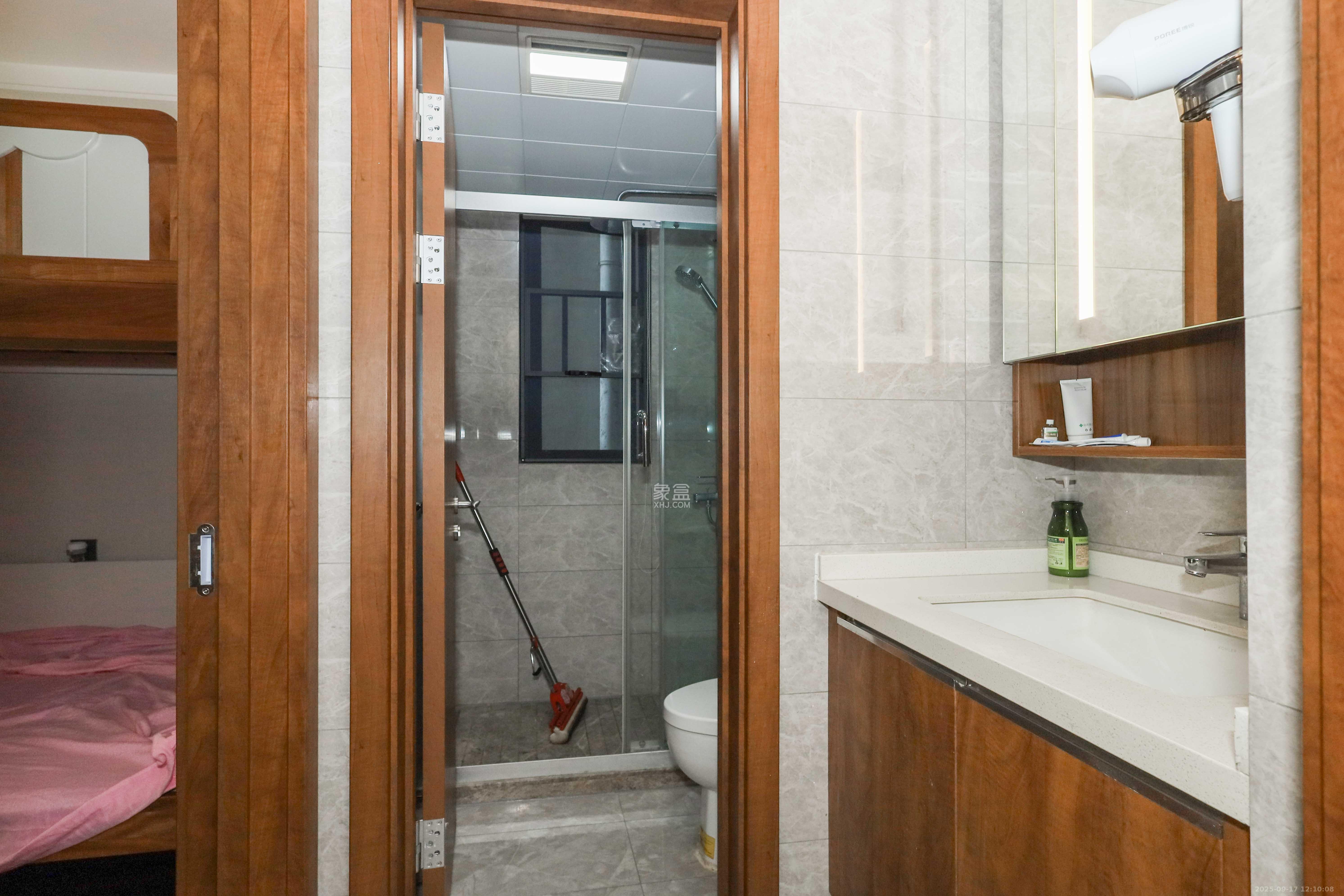 梅溪悦章 3室2厅2卫 133.0万 梅溪悦章 3室2厅2卫 133.0万卫生间