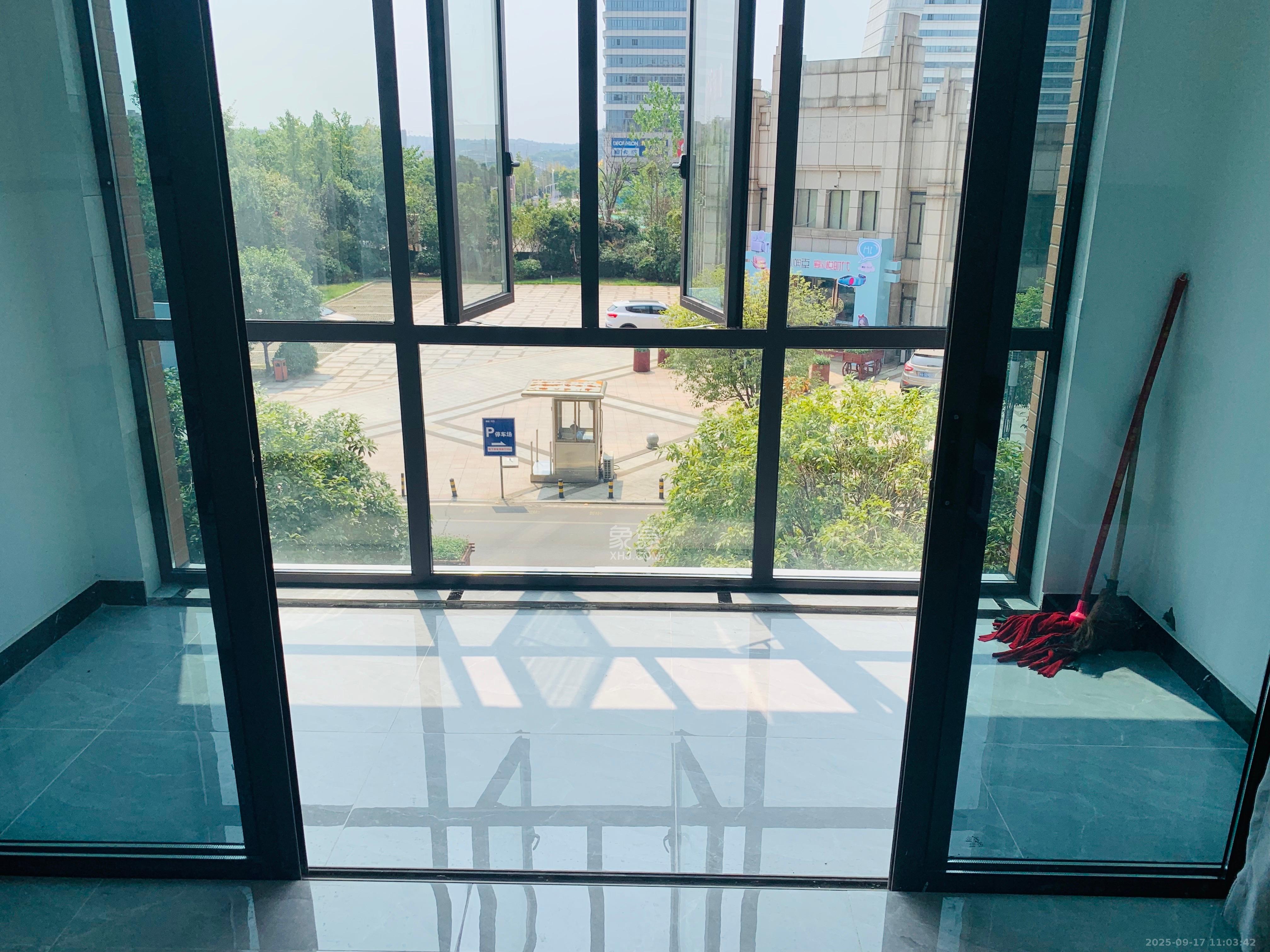 鑫远和城（一、二期）  2室1厅1卫    1900.0元/月室内图